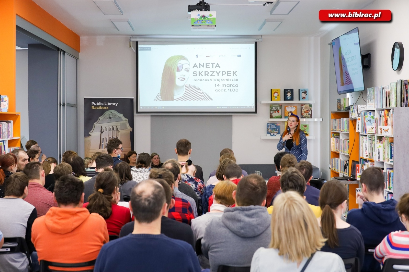 Zdjęcie w galerii na portalu naszraciborz.pl: Jednooka Wojowniczka motywowała w bibliotece wiadomości z regionu