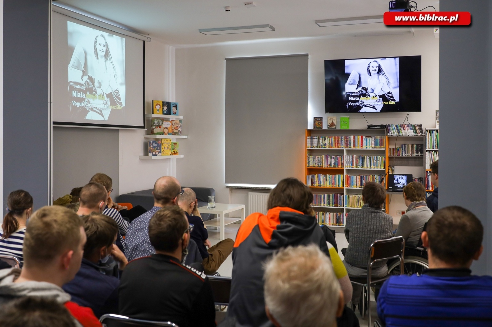 Zdjęcie w galerii na portalu naszraciborz.pl: Jednooka Wojowniczka motywowała w bibliotece wiadomości z regionu