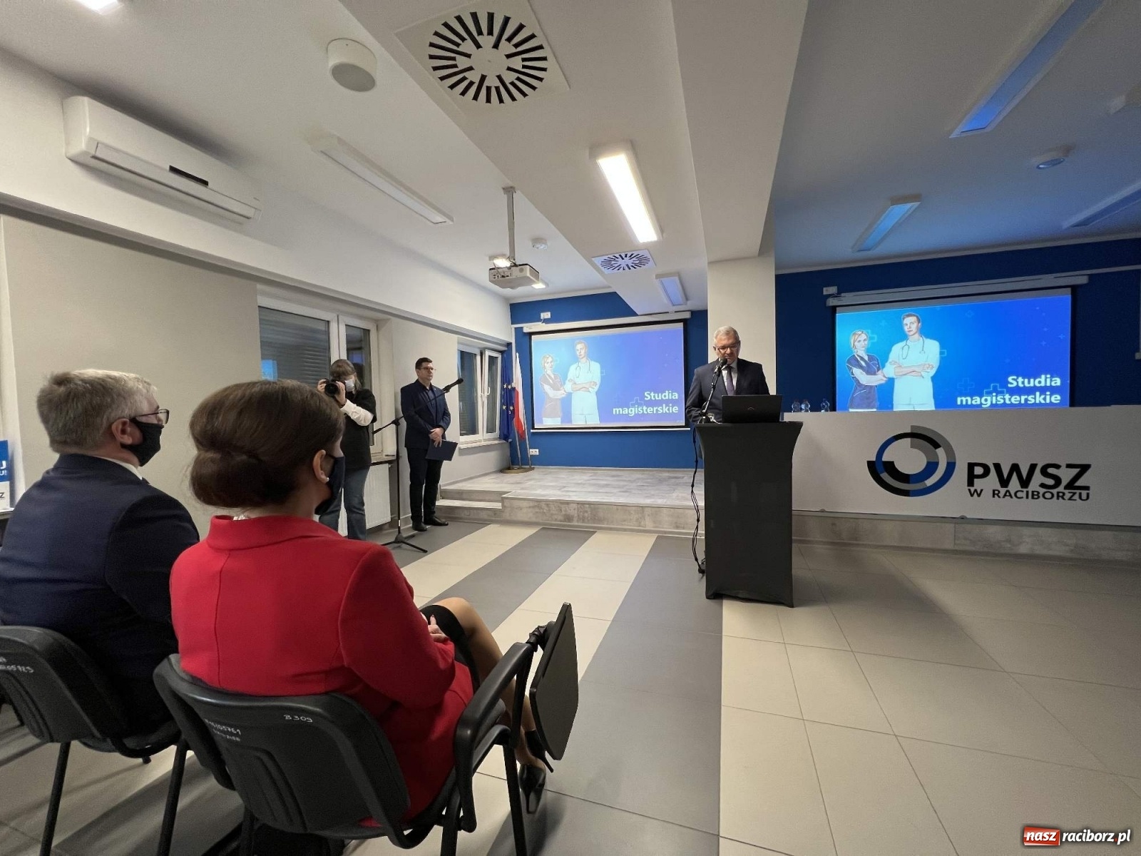 Zdjęcie w galerii na portalu naszraciborz.pl: Kształcenie pielęgniarek w Raciborzu wkroczyło w nowy wymiar wiadomości z regionu