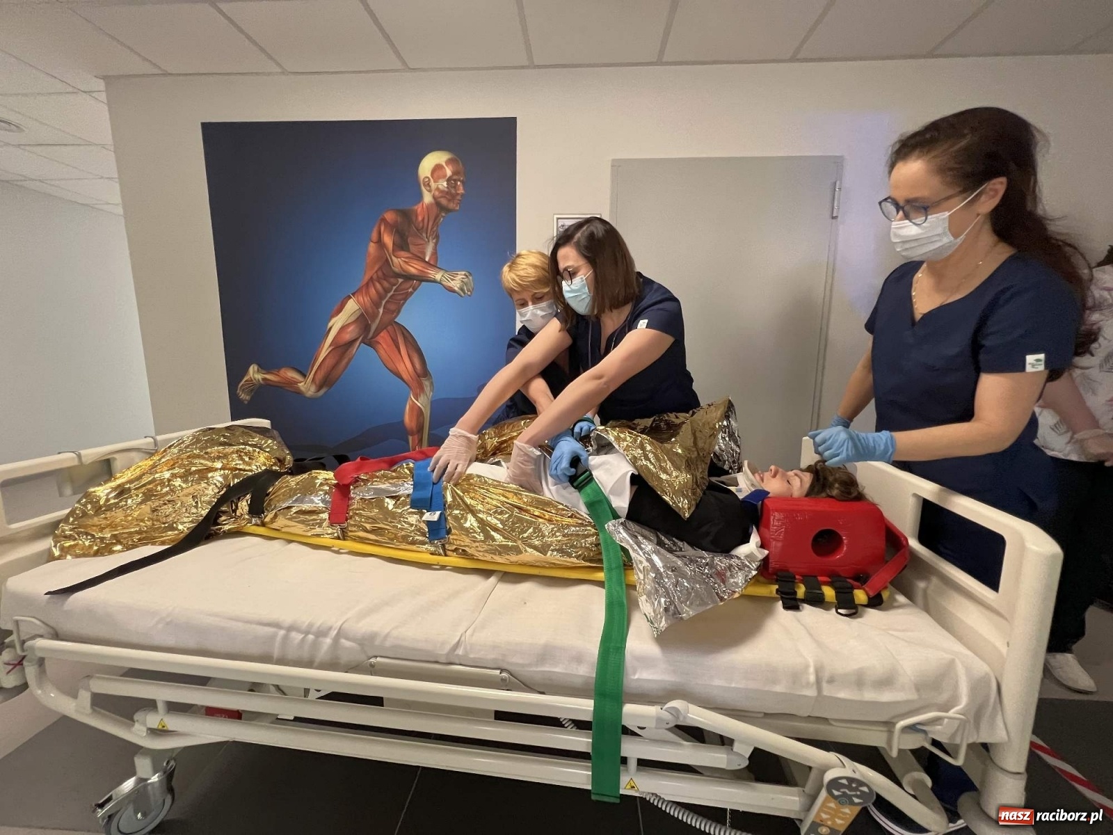 Zdjęcie w galerii na portalu naszraciborz.pl: Kształcenie pielęgniarek w Raciborzu wkroczyło w nowy wymiar wiadomości z regionu