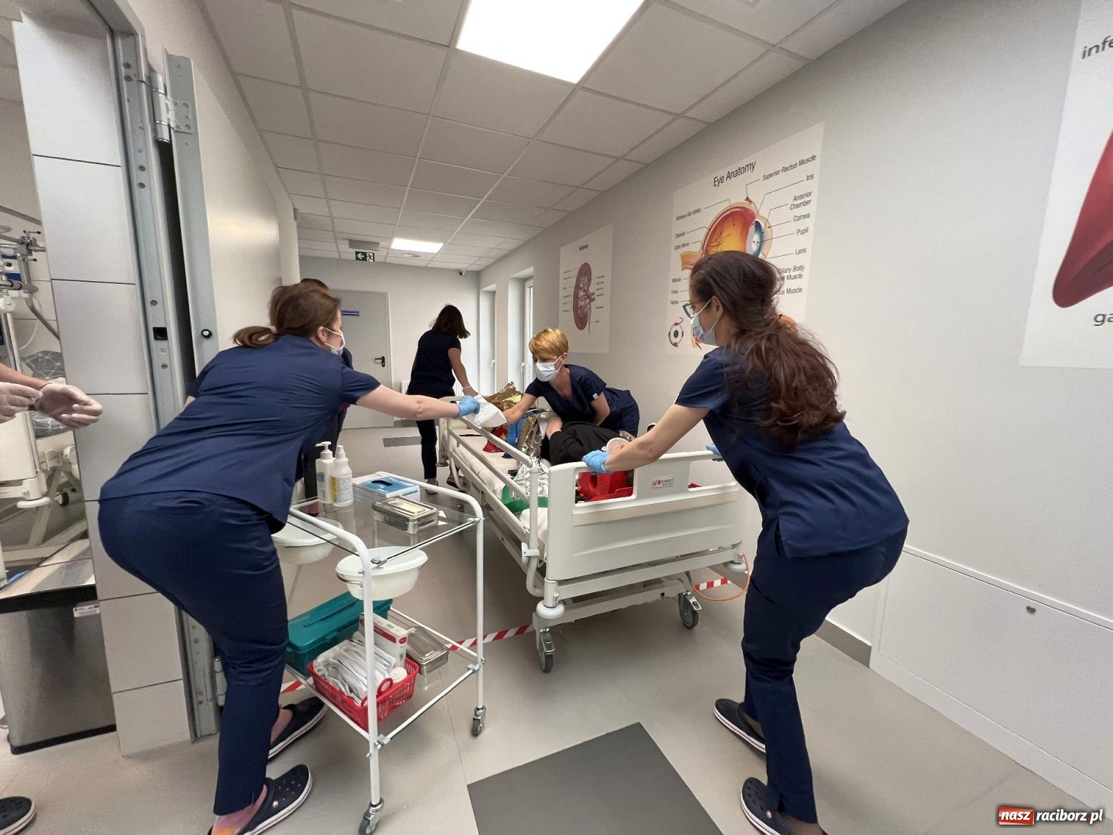 Zdjęcie w galerii na portalu naszraciborz.pl: Kształcenie pielęgniarek w Raciborzu wkroczyło w nowy wymiar wiadomości z regionu