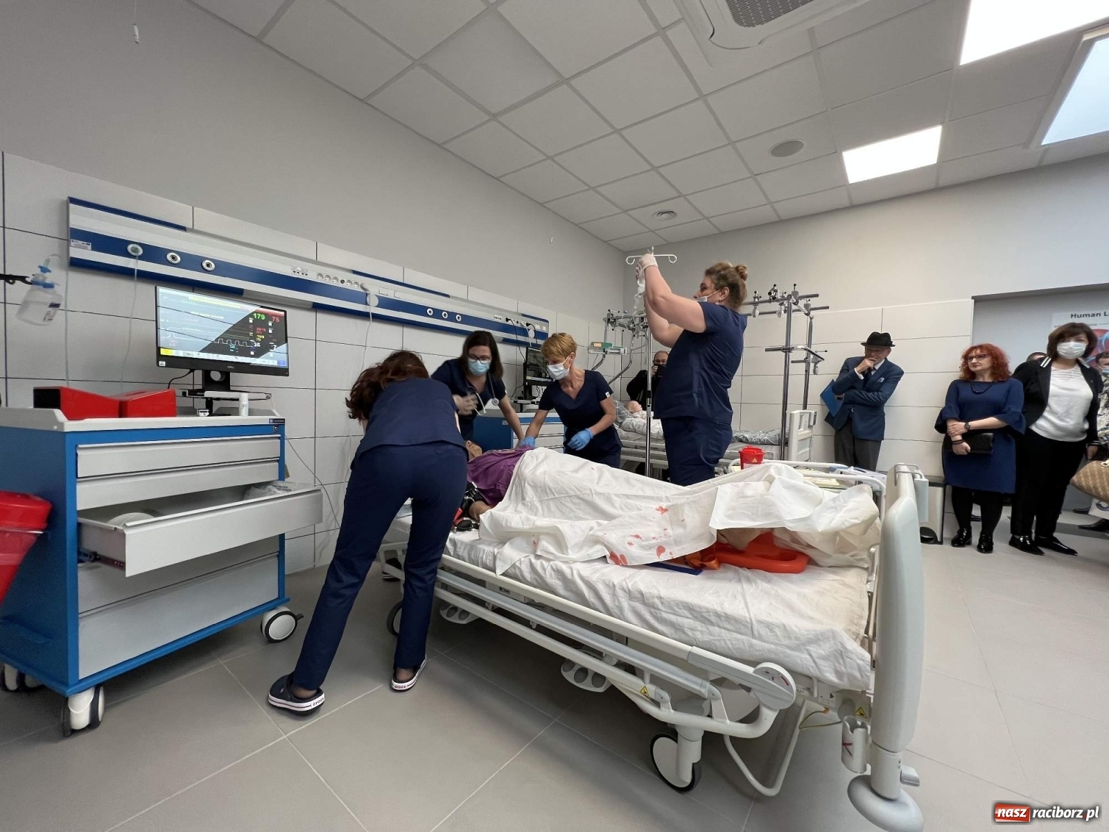 Zdjęcie w galerii na portalu naszraciborz.pl: Kształcenie pielęgniarek w Raciborzu wkroczyło w nowy wymiar wiadomości z regionu