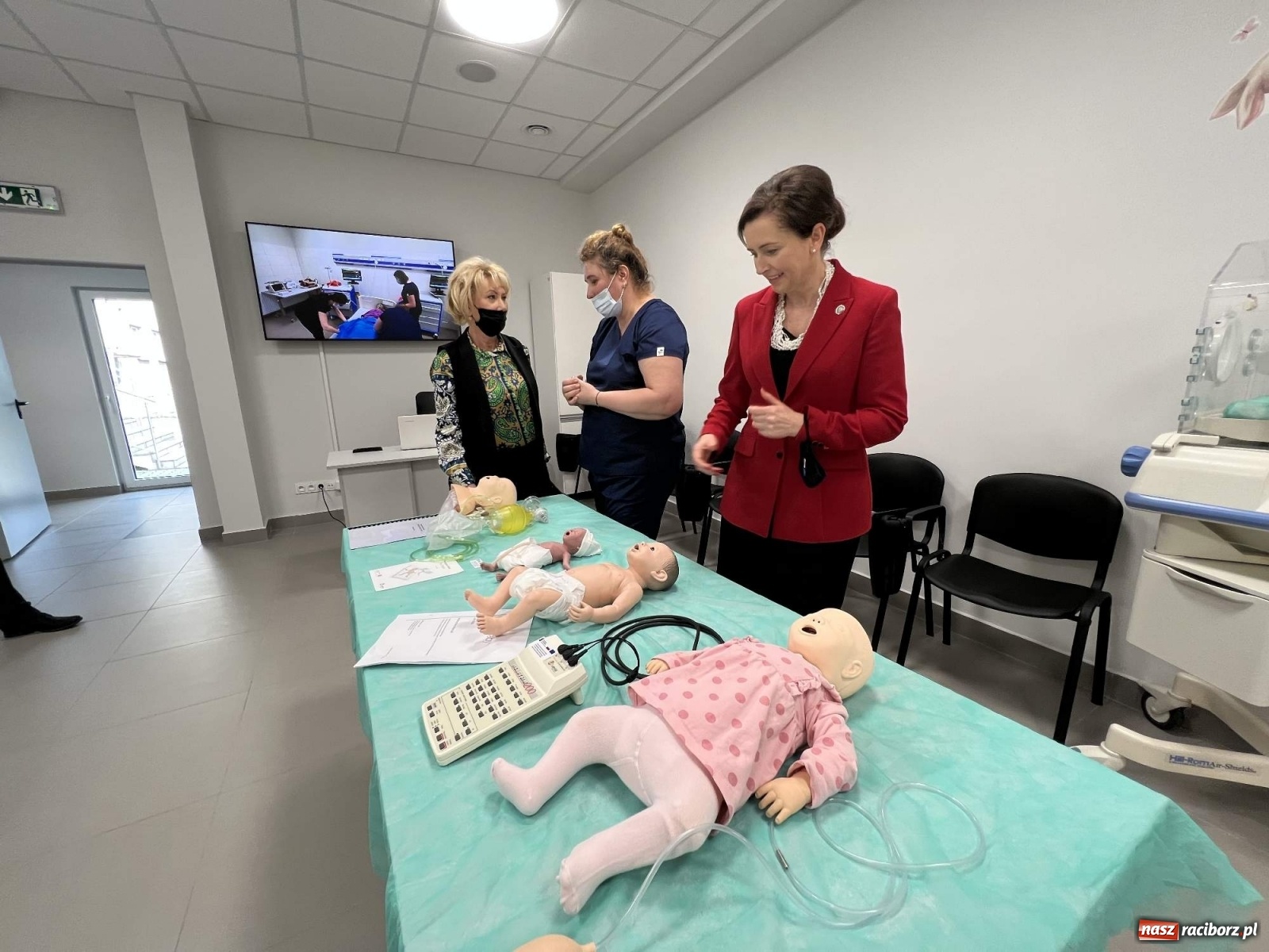 Zdjęcie w galerii na portalu naszraciborz.pl: Kształcenie pielęgniarek w Raciborzu wkroczyło w nowy wymiar wiadomości z regionu