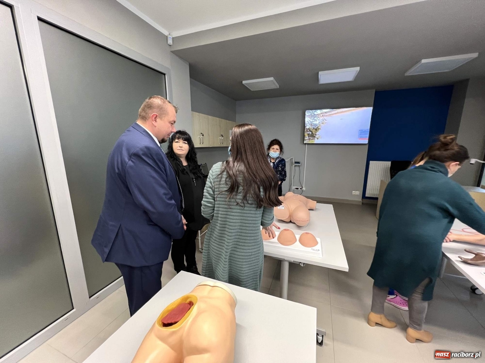 Zdjęcie w galerii na portalu naszraciborz.pl: Kształcenie pielęgniarek w Raciborzu wkroczyło w nowy wymiar wiadomości z regionu