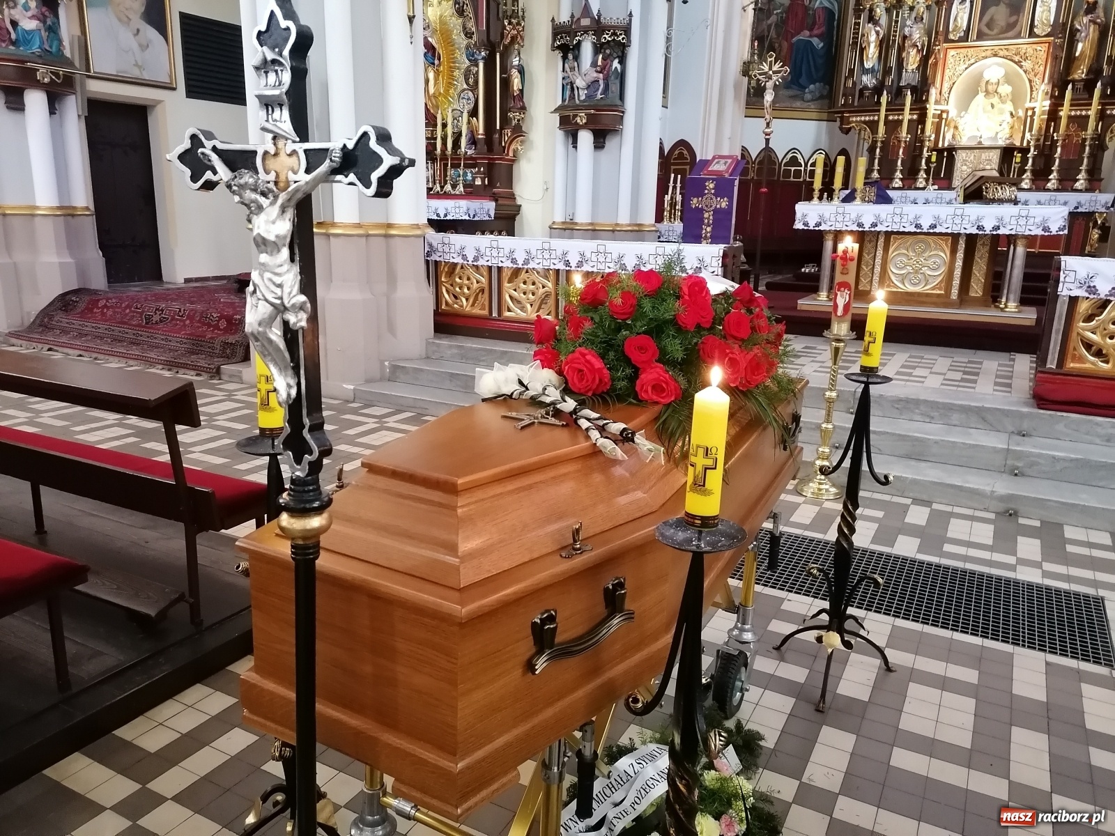 Zdjęcie w galerii na portalu naszraciborz.pl: Środowisko nauczycielskie pożegnało śp. Józefa Kozika wiadomości z regionu