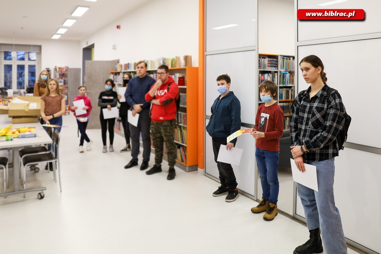 Zdjęcie w galerii na portalu naszraciborz.pl: Dziewięciu śmiałków w konkursie wiedzy o Hobbicie wiadomości z regionu