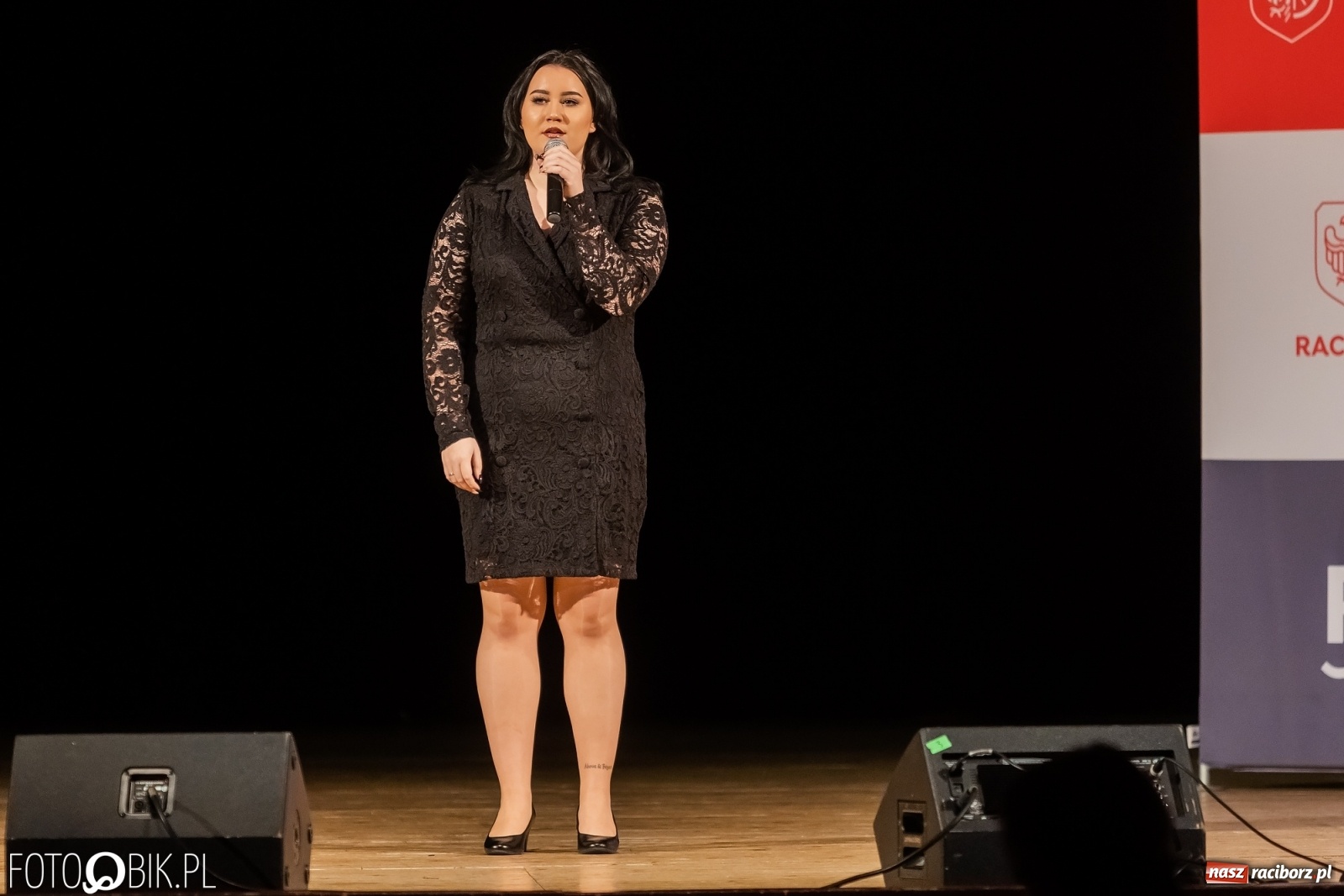 Zdjęcie w galerii na portalu naszraciborz.pl: Raciborskie prymuski i prymusi nagrodzeni wiadomości z regionu