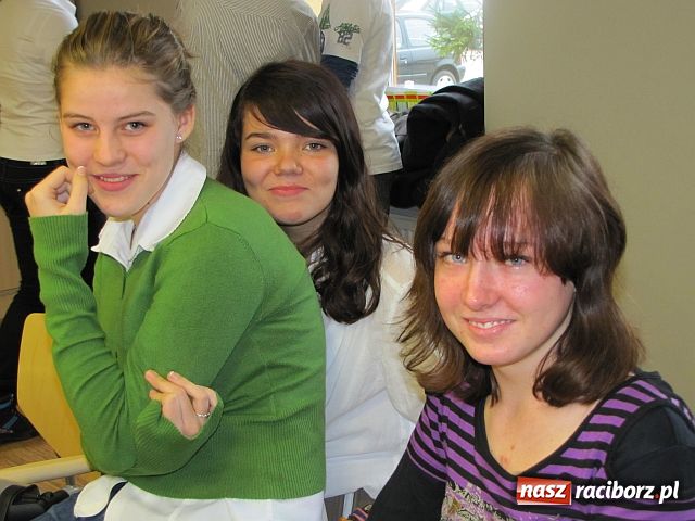 Zdjęcie w galerii na portalu naszraciborz.pl: Gimnazjaliści o rolnictwie wiadomości z regionu