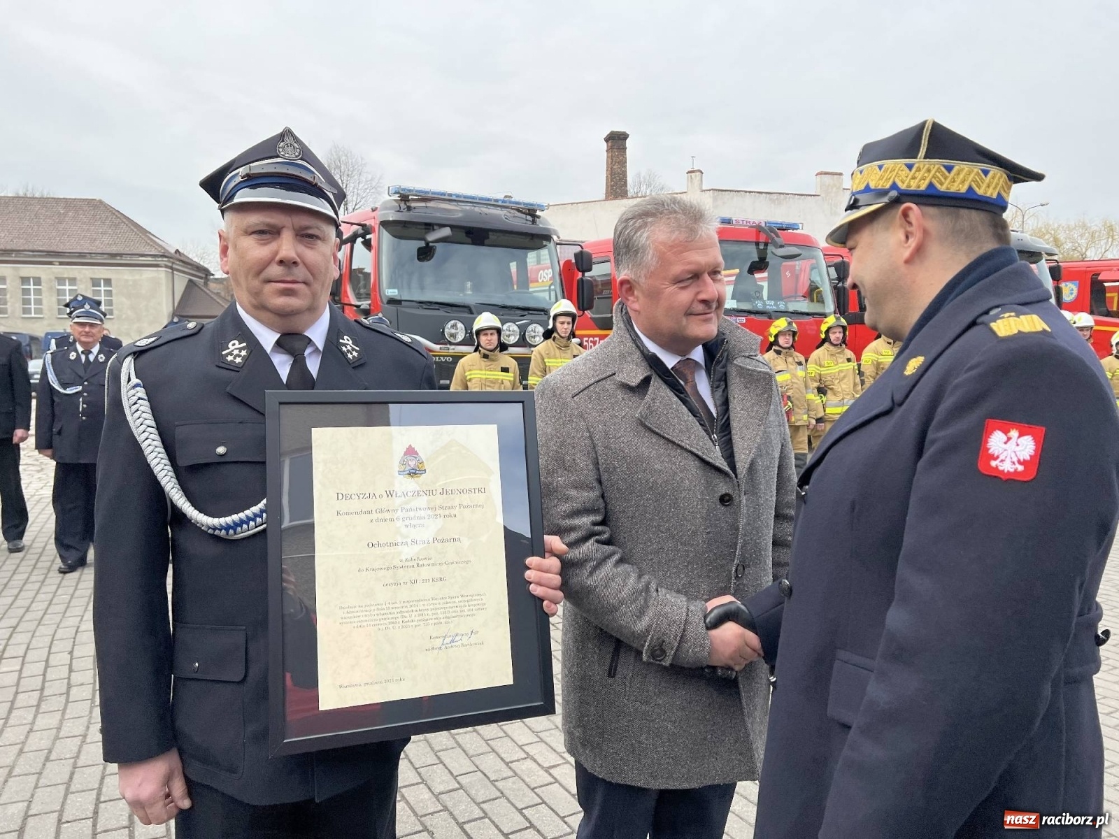 Zdjęcie w galerii na portalu naszraciborz.pl: Wozy przekazane, jednostki włączone, teraz czas na nową komendę [FOTO i WIDEO] wiadomości z regionu