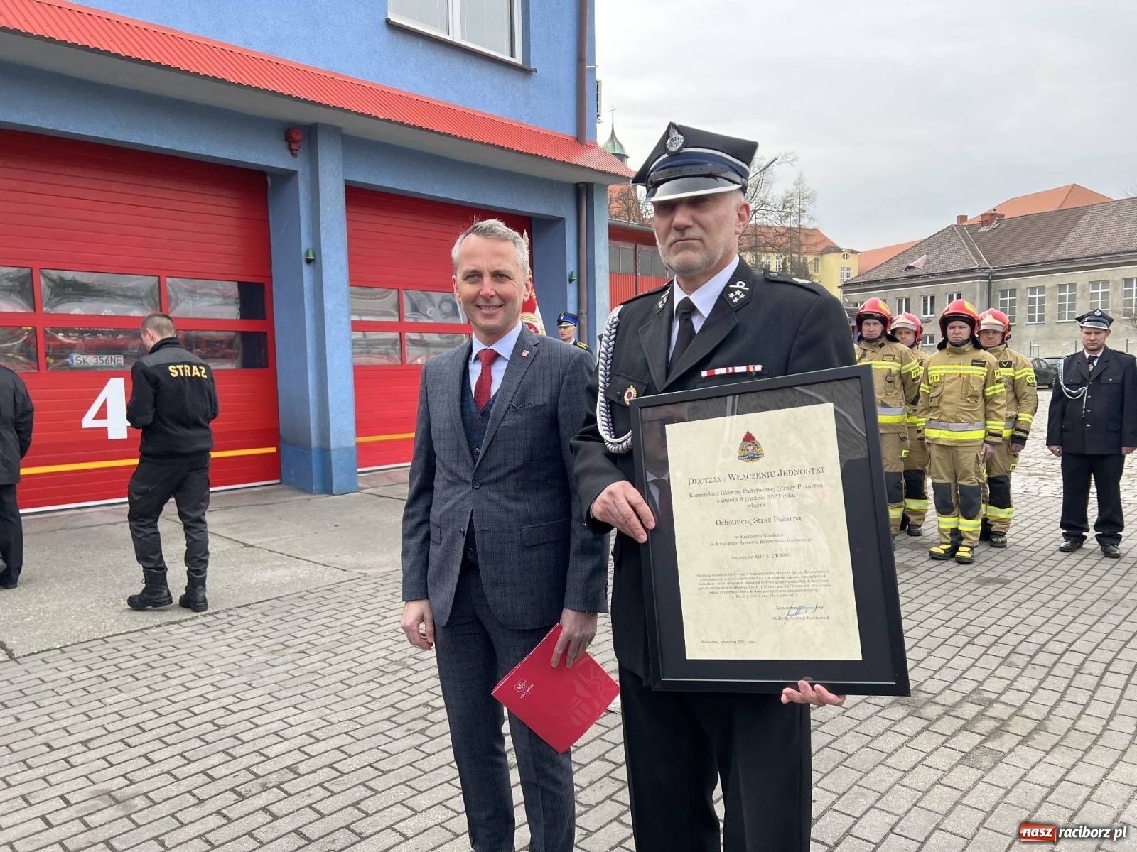 Zdjęcie w galerii na portalu naszraciborz.pl: Wozy przekazane, jednostki włączone, teraz czas na nową komendę [FOTO i WIDEO] wiadomości z regionu
