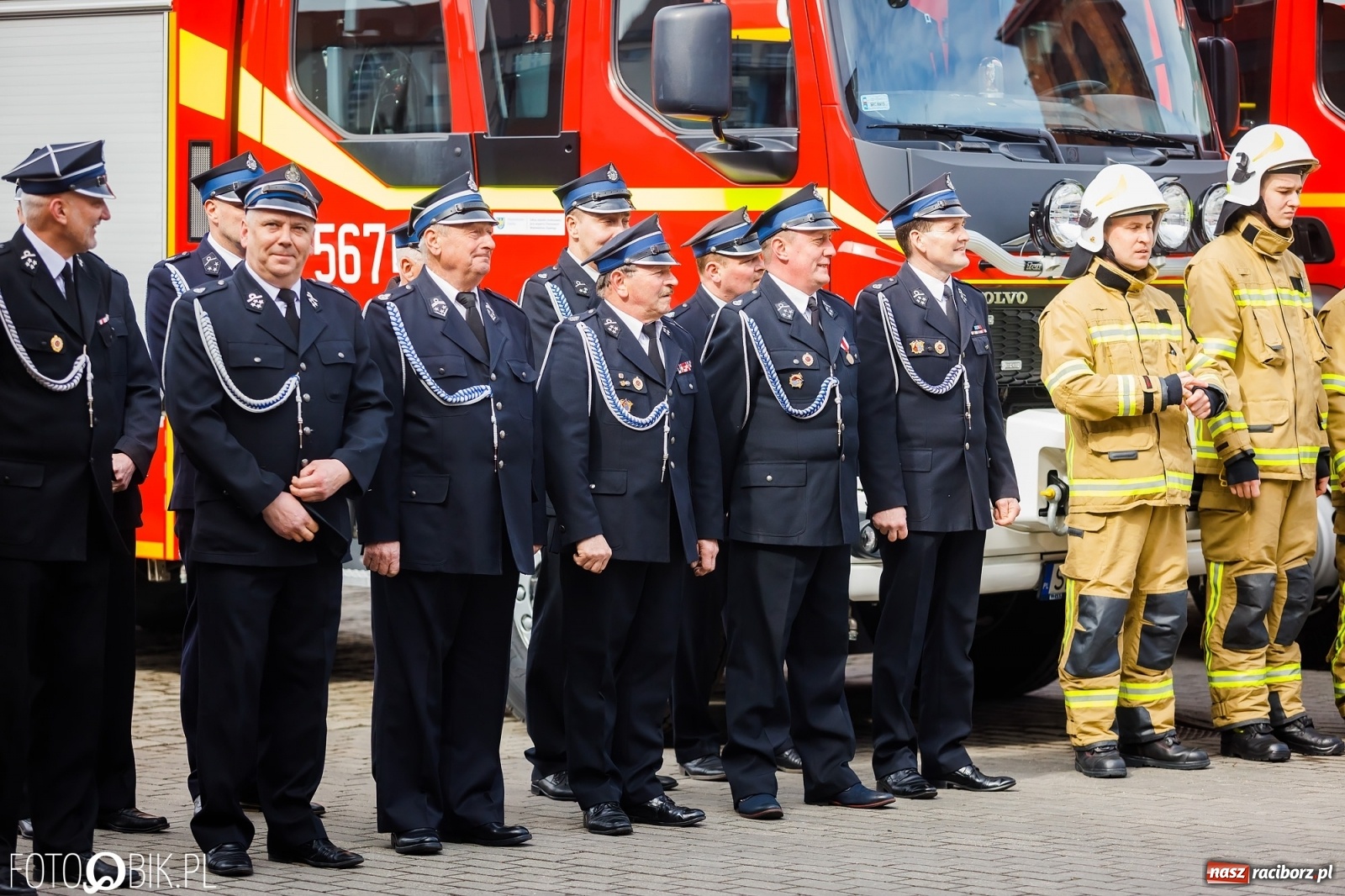 Zdjęcie w galerii na portalu naszraciborz.pl: Wozy przekazane, jednostki włączone, teraz czas na nową komendę [FOTO i WIDEO] wiadomości z regionu