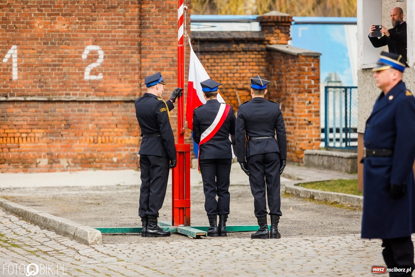 Zdjęcie w galerii na portalu naszraciborz.pl: Wozy przekazane, jednostki włączone, teraz czas na nową komendę [FOTO i WIDEO] wiadomości z regionu