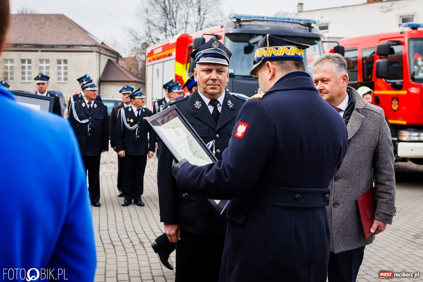 Zdjęcie w galerii na portalu naszraciborz.pl: Wozy przekazane, jednostki włączone, teraz czas na nową komendę [FOTO i WIDEO] wiadomości z regionu