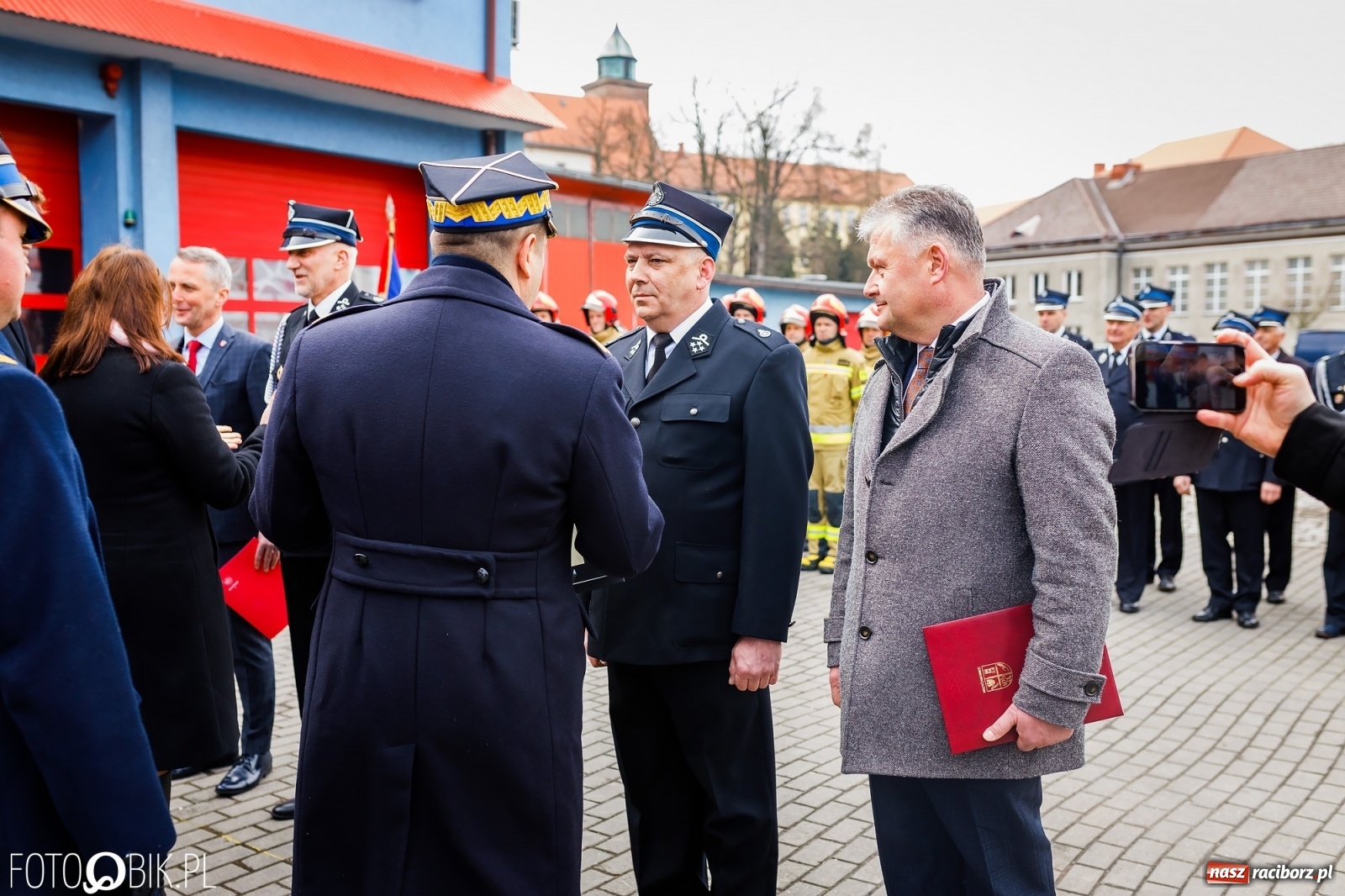 Zdjęcie w galerii na portalu naszraciborz.pl: Wozy przekazane, jednostki włączone, teraz czas na nową komendę [FOTO i WIDEO] wiadomości z regionu