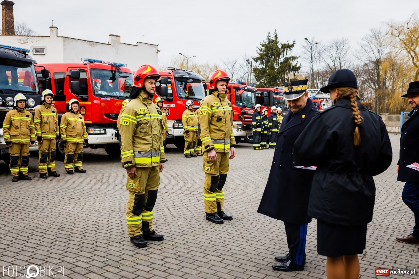 Zdjęcie w galerii na portalu naszraciborz.pl: Wozy przekazane, jednostki włączone, teraz czas na nową komendę [FOTO i WIDEO] wiadomości z regionu