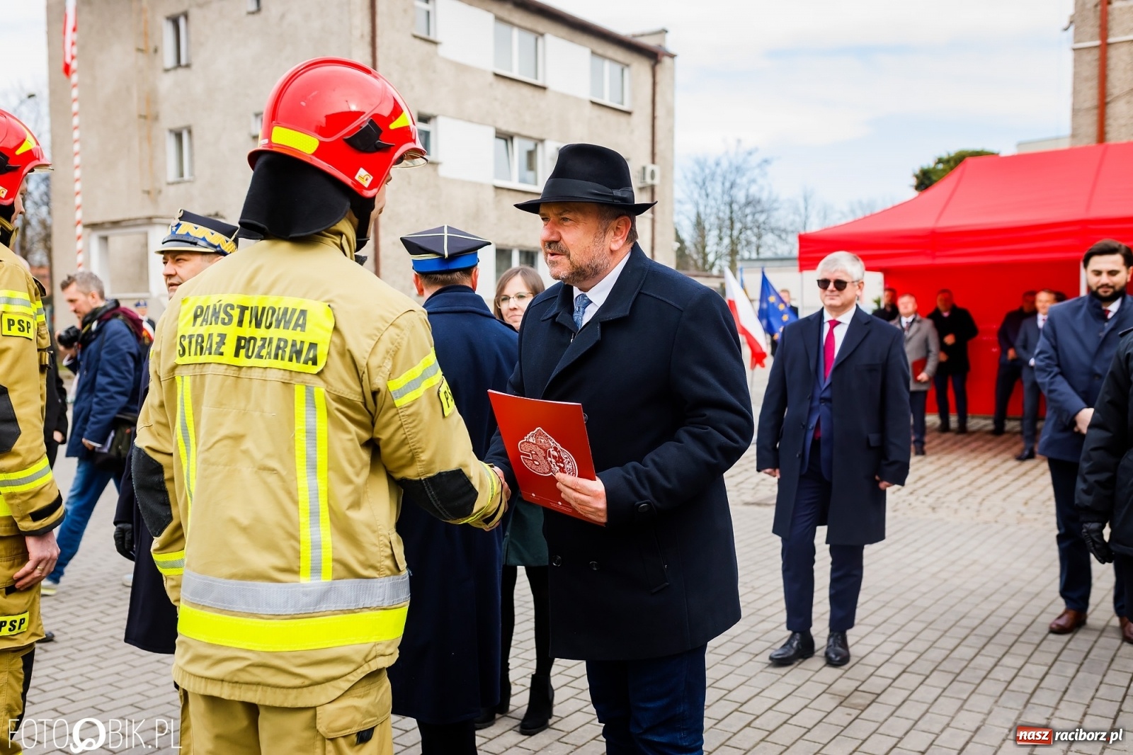 Zdjęcie w galerii na portalu naszraciborz.pl: Wozy przekazane, jednostki włączone, teraz czas na nową komendę [FOTO i WIDEO] wiadomości z regionu