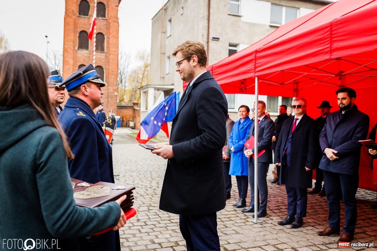 Zdjęcie w galerii na portalu naszraciborz.pl: Wozy przekazane, jednostki włączone, teraz czas na nową komendę [FOTO i WIDEO] wiadomości z regionu