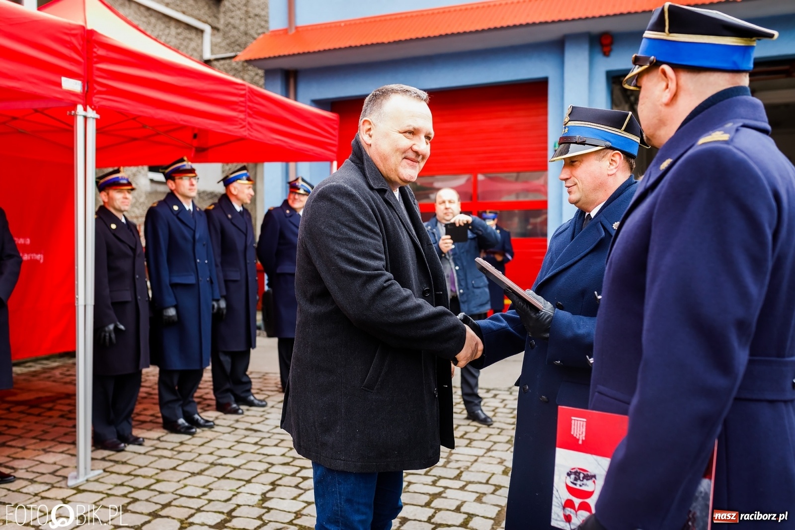 Zdjęcie w galerii na portalu naszraciborz.pl: Wozy przekazane, jednostki włączone, teraz czas na nową komendę [FOTO i WIDEO] wiadomości z regionu