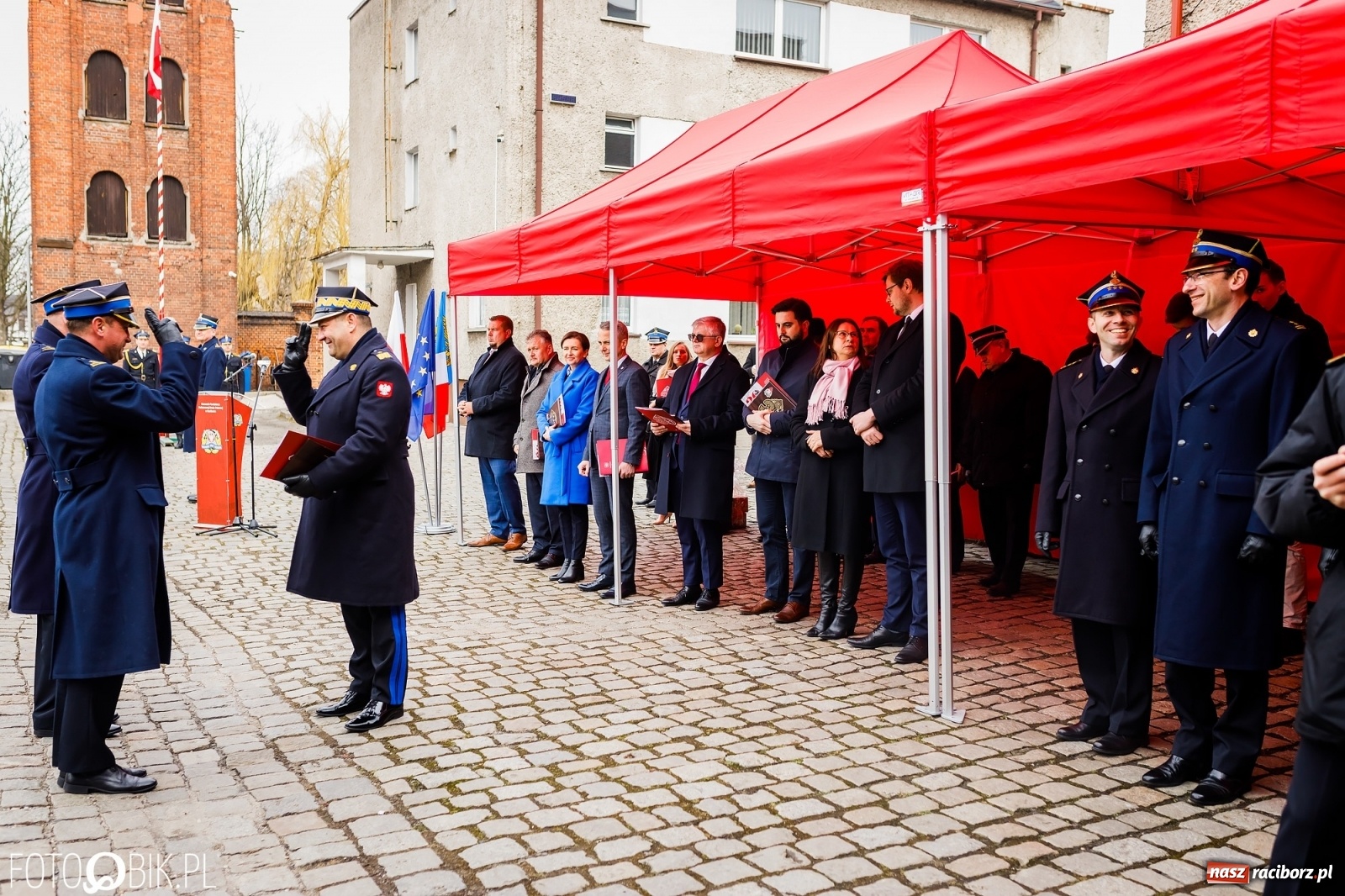 Zdjęcie w galerii na portalu naszraciborz.pl: Wozy przekazane, jednostki włączone, teraz czas na nową komendę [FOTO i WIDEO] wiadomości z regionu