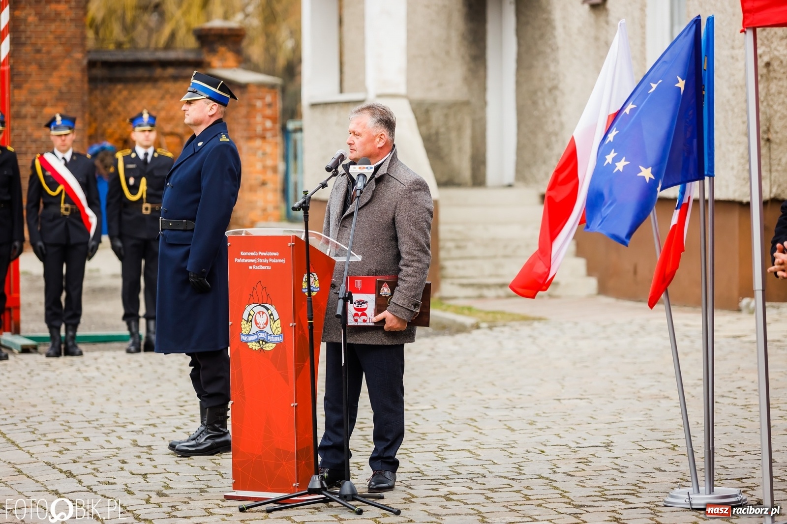 Zdjęcie w galerii na portalu naszraciborz.pl: Wozy przekazane, jednostki włączone, teraz czas na nową komendę [FOTO i WIDEO] wiadomości z regionu