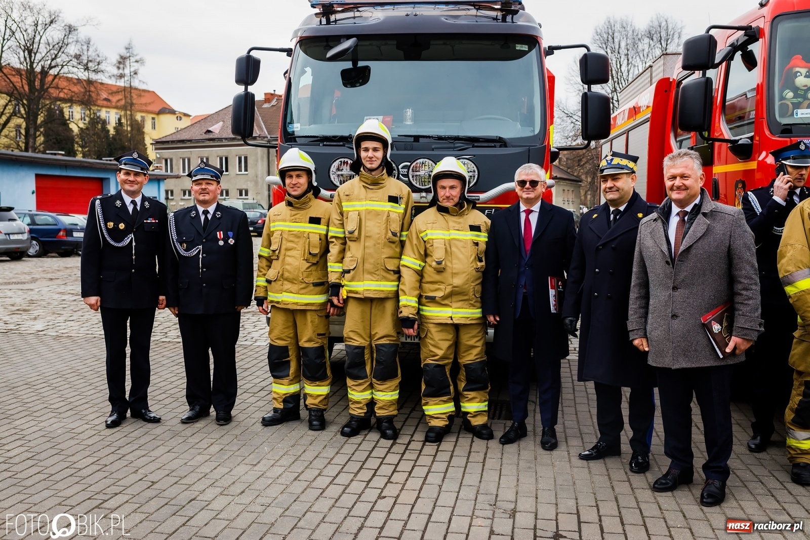 Zdjęcie w galerii na portalu naszraciborz.pl: Wozy przekazane, jednostki włączone, teraz czas na nową komendę [FOTO i WIDEO] wiadomości z regionu