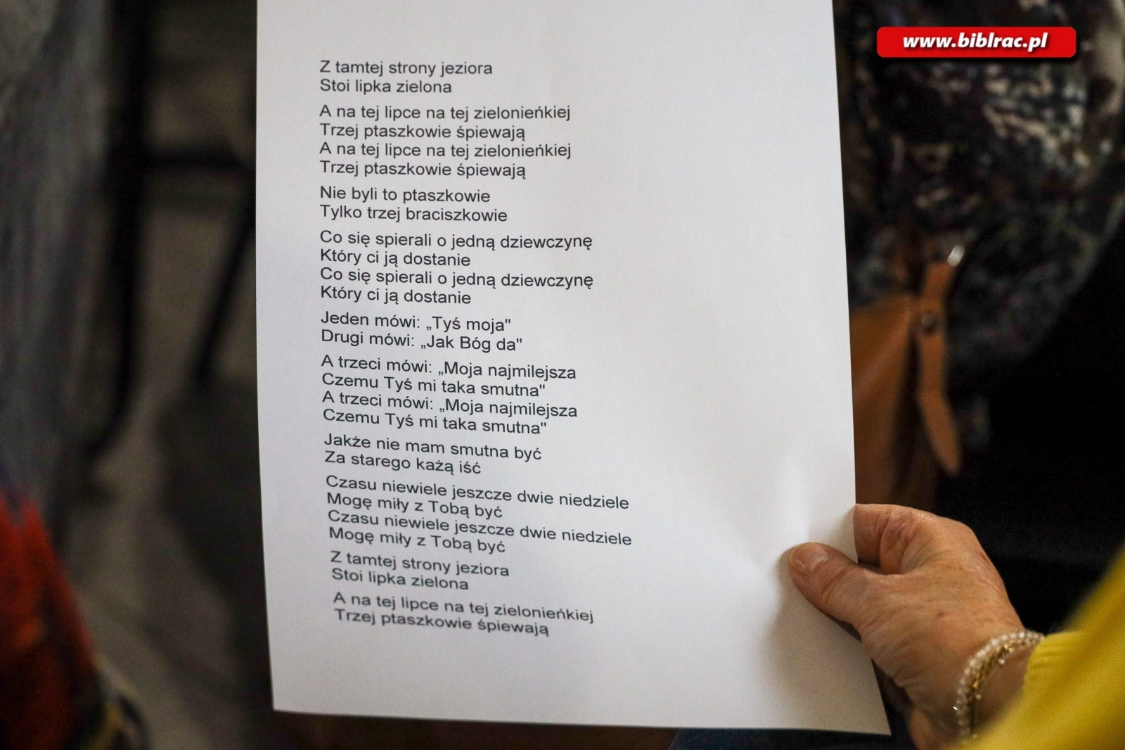 Zdjęcie w galerii na portalu naszraciborz.pl: Wyszukany humor i znane piosenki podczas spotkania O kobietach, dla kobiet wiadomości z regionu