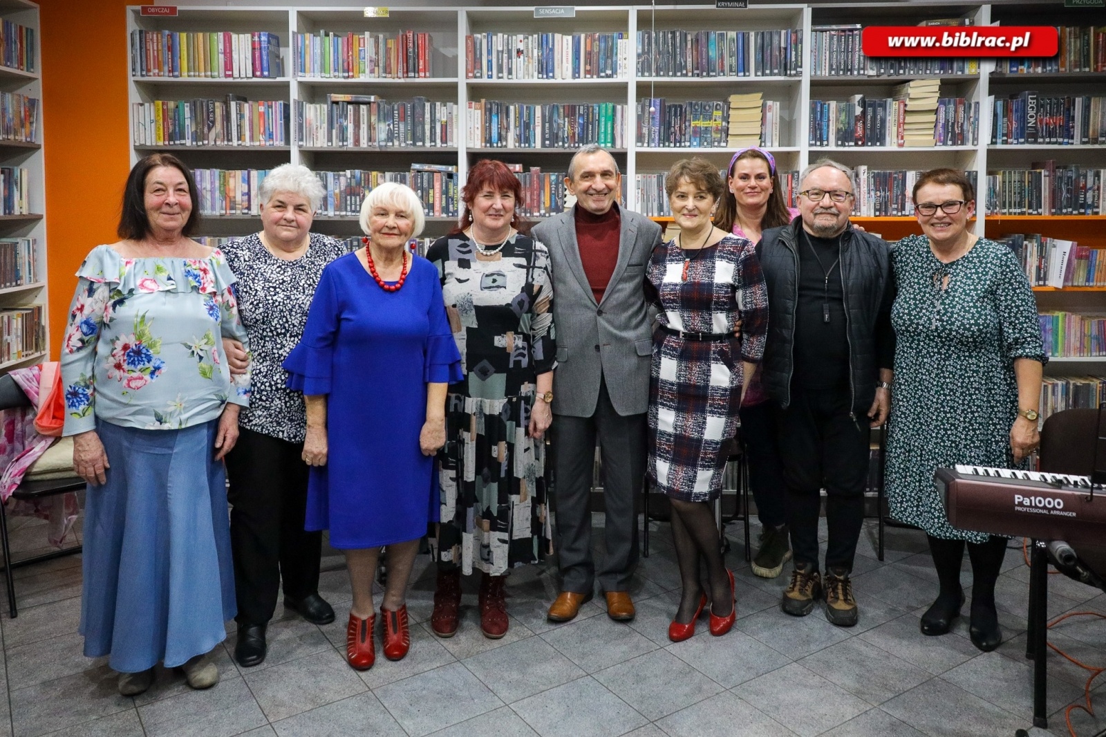 Zdjęcie w galerii na portalu naszraciborz.pl: Wyszukany humor i znane piosenki podczas spotkania O kobietach, dla kobiet wiadomości z regionu