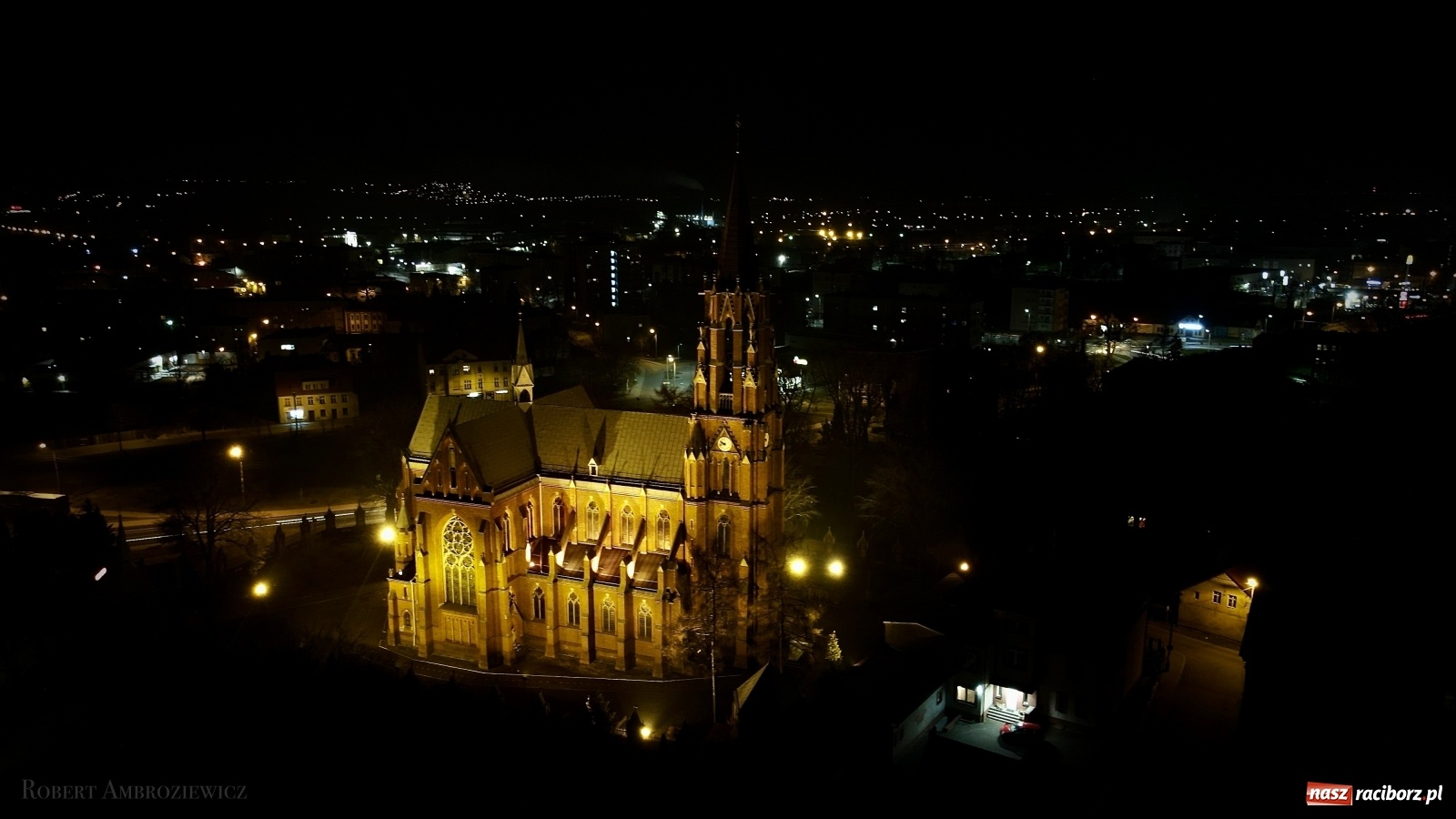 Zdjęcie w galerii na portalu naszraciborz.pl: Wyjątkowe zdjęcia perły raciborskiego neogotyku [FOTO] wiadomości z regionu