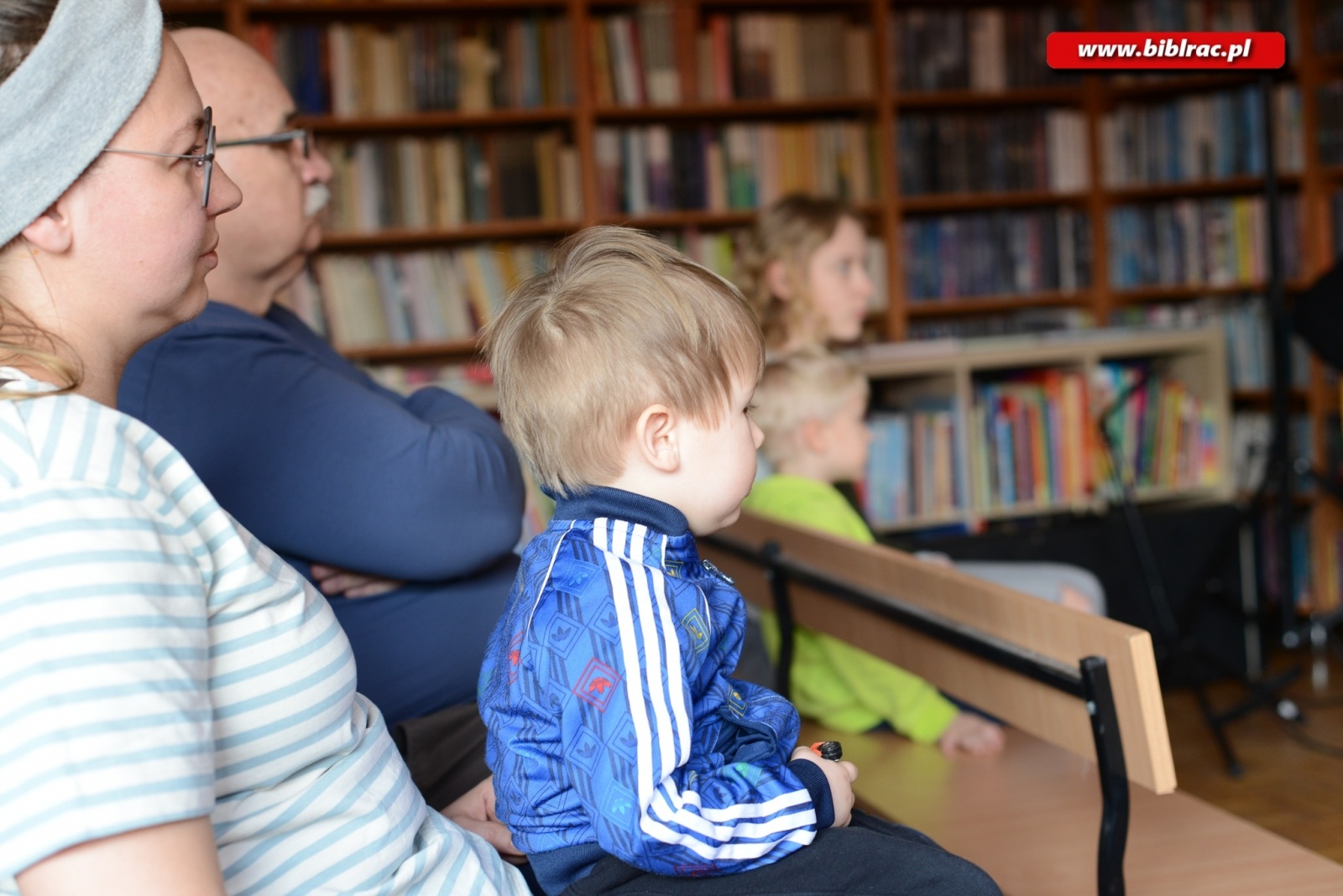 Zdjęcie w galerii na portalu naszraciborz.pl: Koncert z przesłaniem na trudny czas – Bartek Jaskot i Witek Góral zagrali na Ocicach wiadomości z regionu