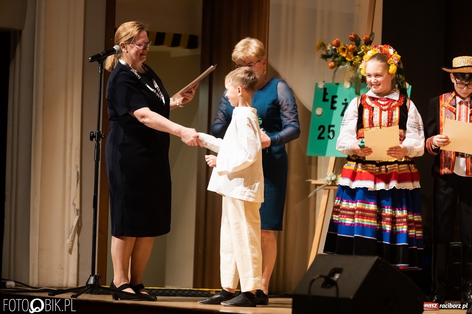 Zdjęcie w galerii na portalu naszraciborz.pl: Łężczok zatańczył dla Sophie [FOTO i WIDEO] wiadomości z regionu