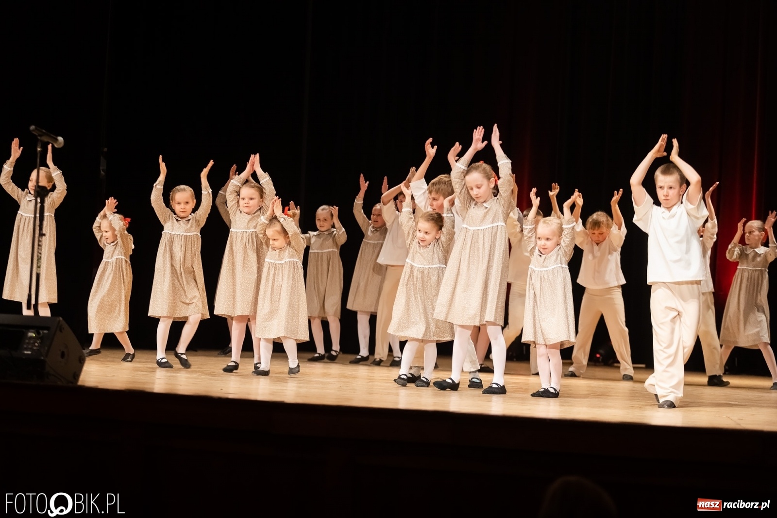 Zdjęcie w galerii na portalu naszraciborz.pl: Łężczok zatańczył dla Sophie [FOTO i WIDEO] wiadomości z regionu