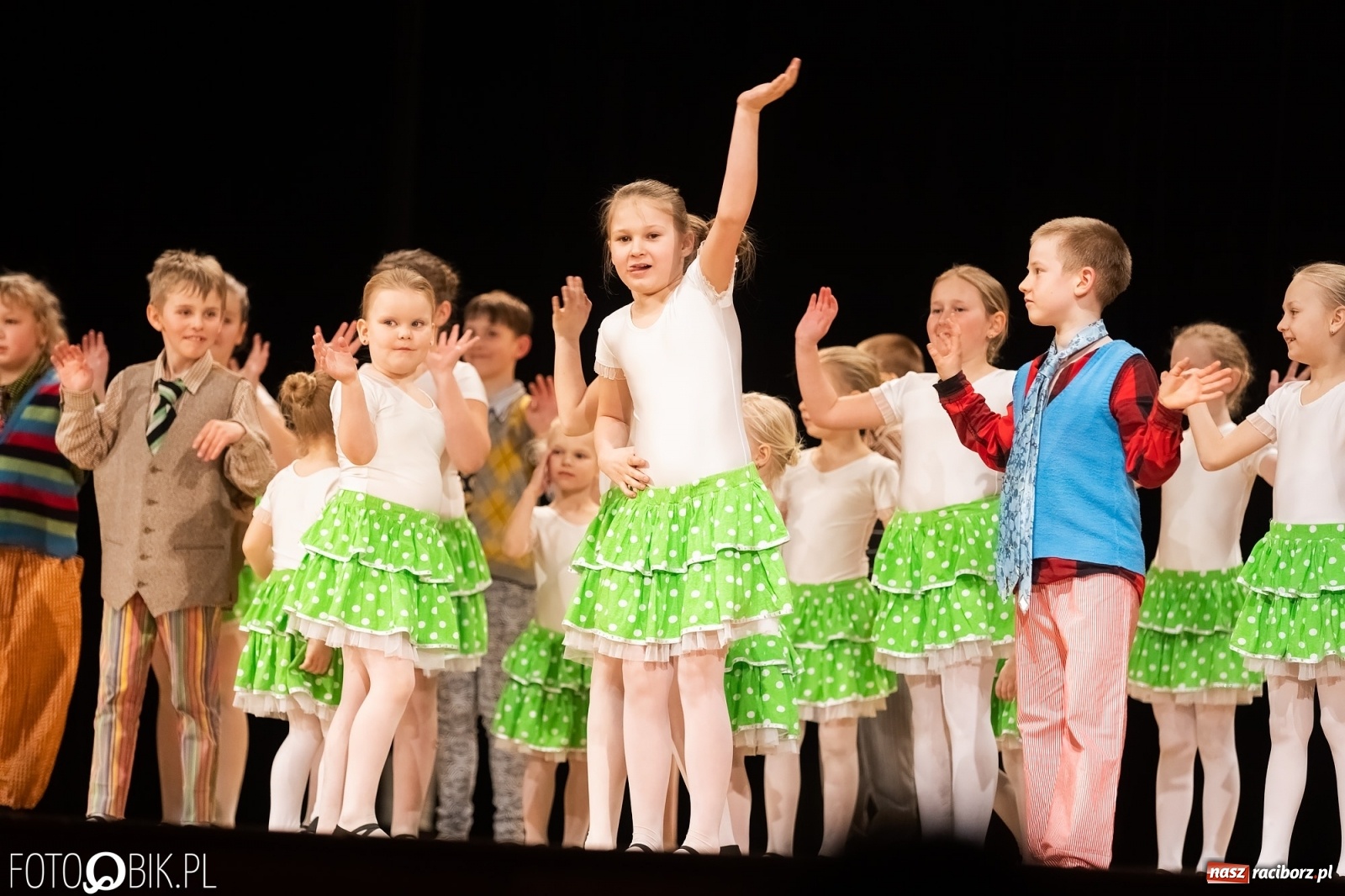 Zdjęcie w galerii na portalu naszraciborz.pl: Łężczok zatańczył dla Sophie [FOTO i WIDEO] wiadomości z regionu