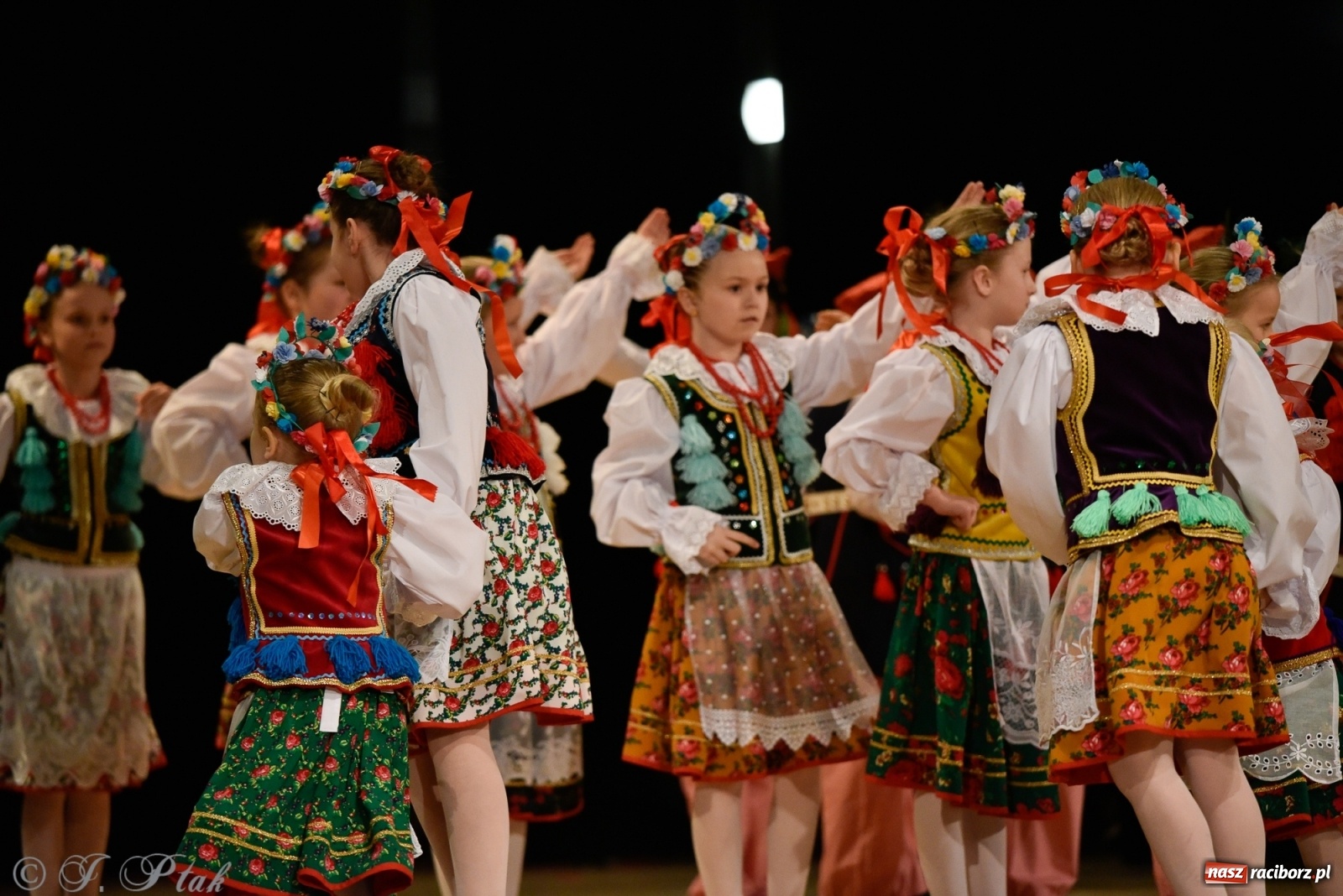 Zdjęcie w galerii na portalu naszraciborz.pl: Łężczok wytańczył ponad 10 tys. dla małej Sophie wiadomości z regionu