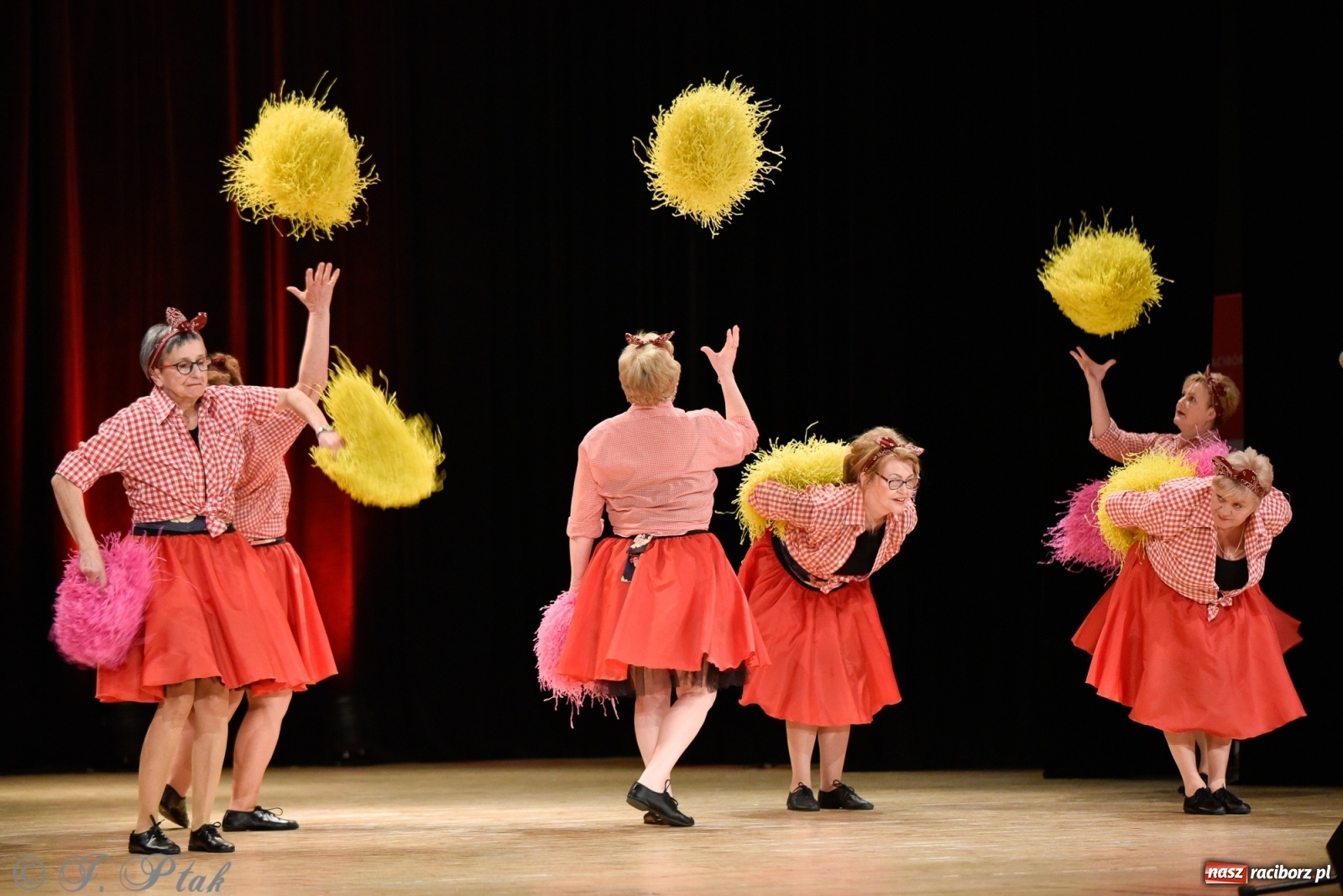 Zdjęcie w galerii na portalu naszraciborz.pl: Łężczok wytańczył ponad 10 tys. dla małej Sophie wiadomości z regionu