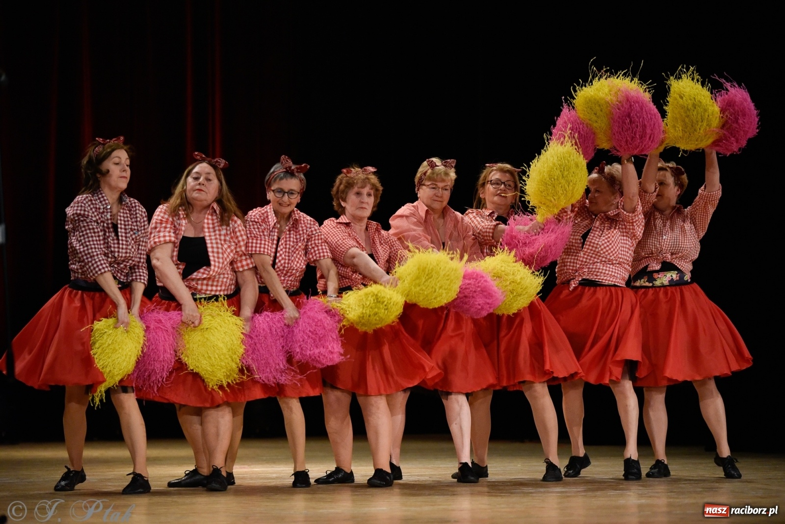 Zdjęcie w galerii na portalu naszraciborz.pl: Łężczok wytańczył ponad 10 tys. dla małej Sophie wiadomości z regionu
