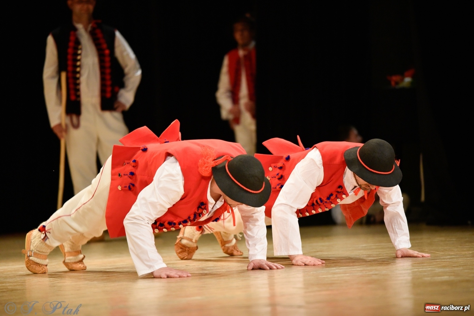 Zdjęcie w galerii na portalu naszraciborz.pl: Łężczok wytańczył ponad 10 tys. dla małej Sophie wiadomości z regionu