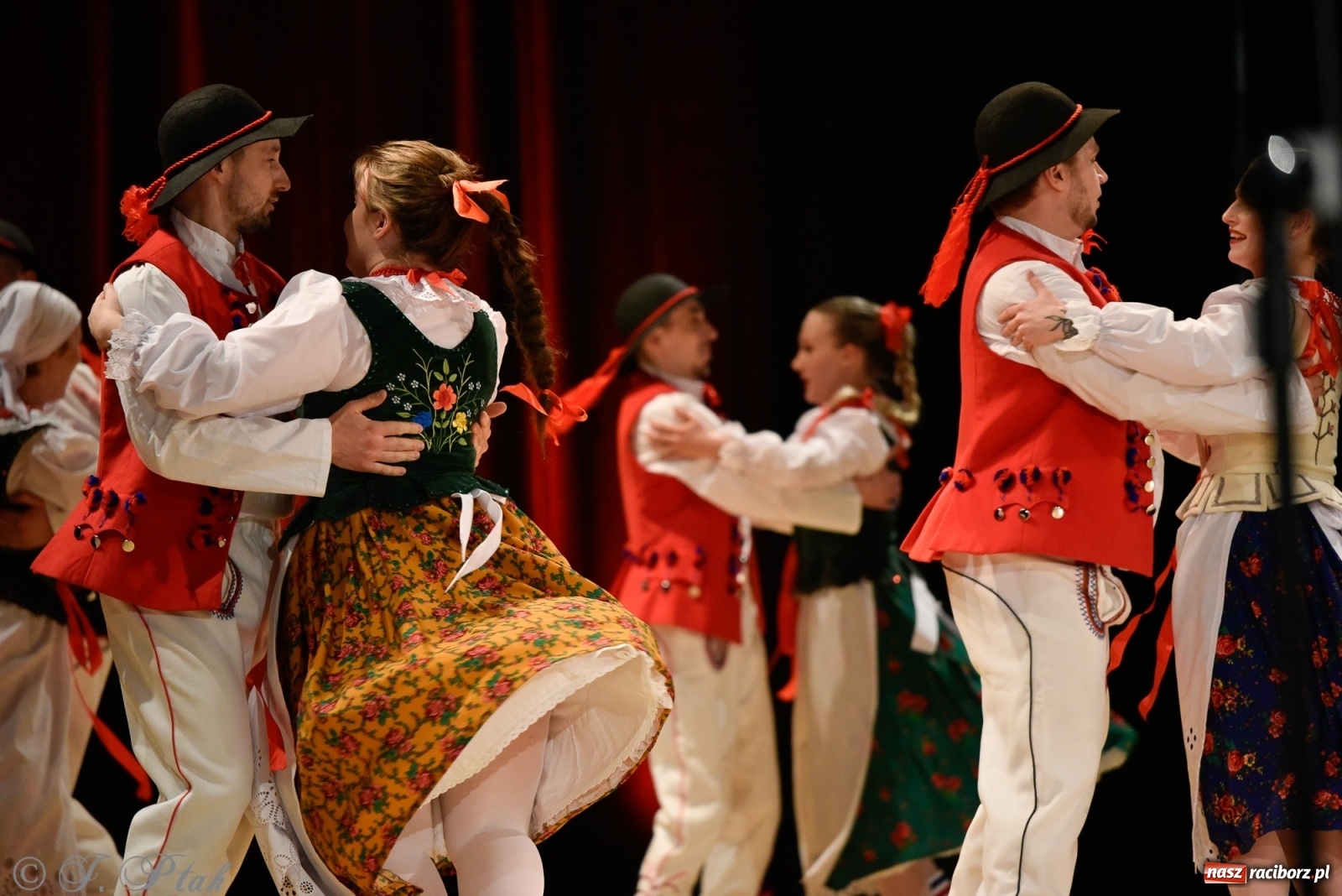 Zdjęcie w galerii na portalu naszraciborz.pl: Łężczok wytańczył ponad 10 tys. dla małej Sophie wiadomości z regionu