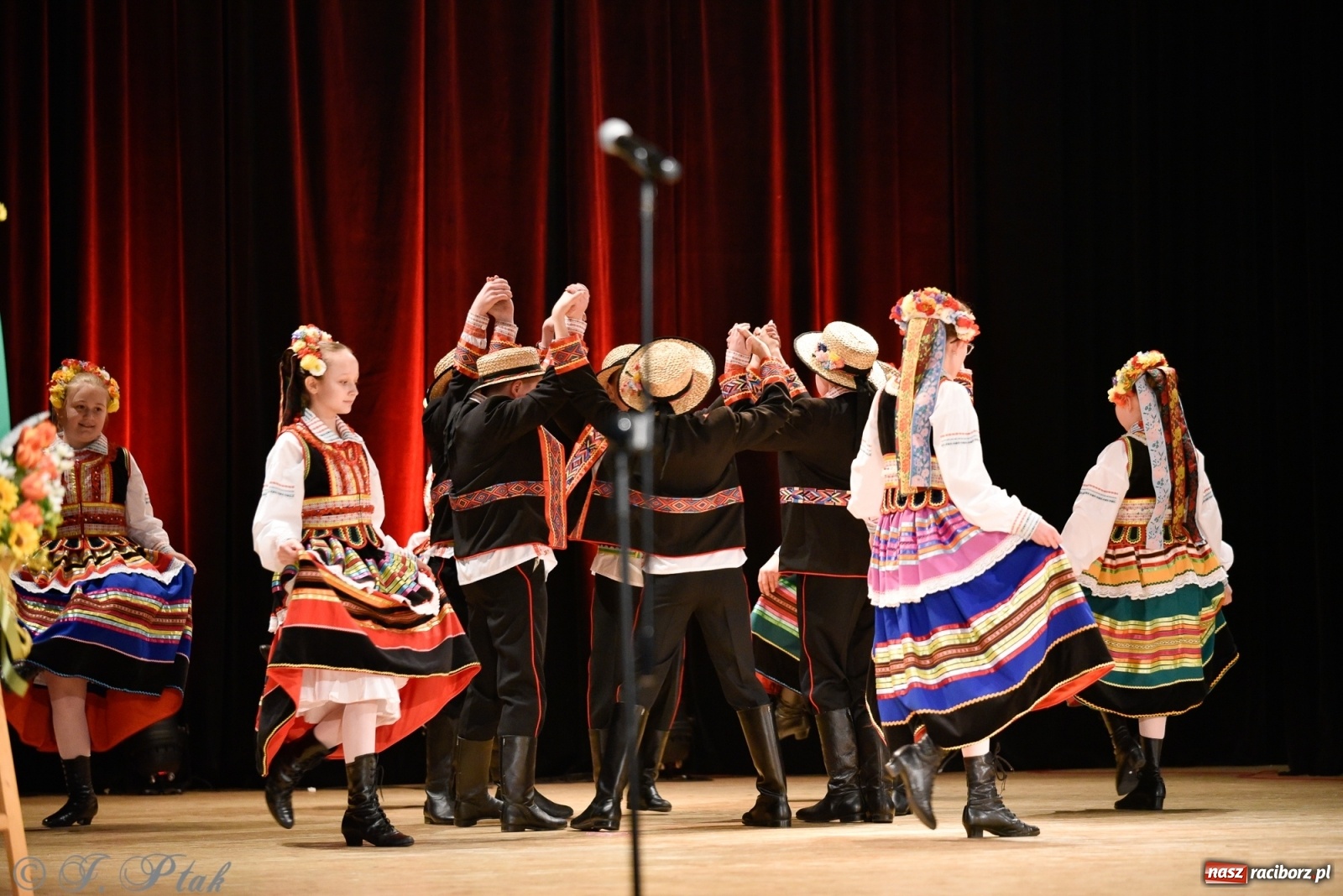 Zdjęcie w galerii na portalu naszraciborz.pl: Łężczok wytańczył ponad 10 tys. dla małej Sophie wiadomości z regionu