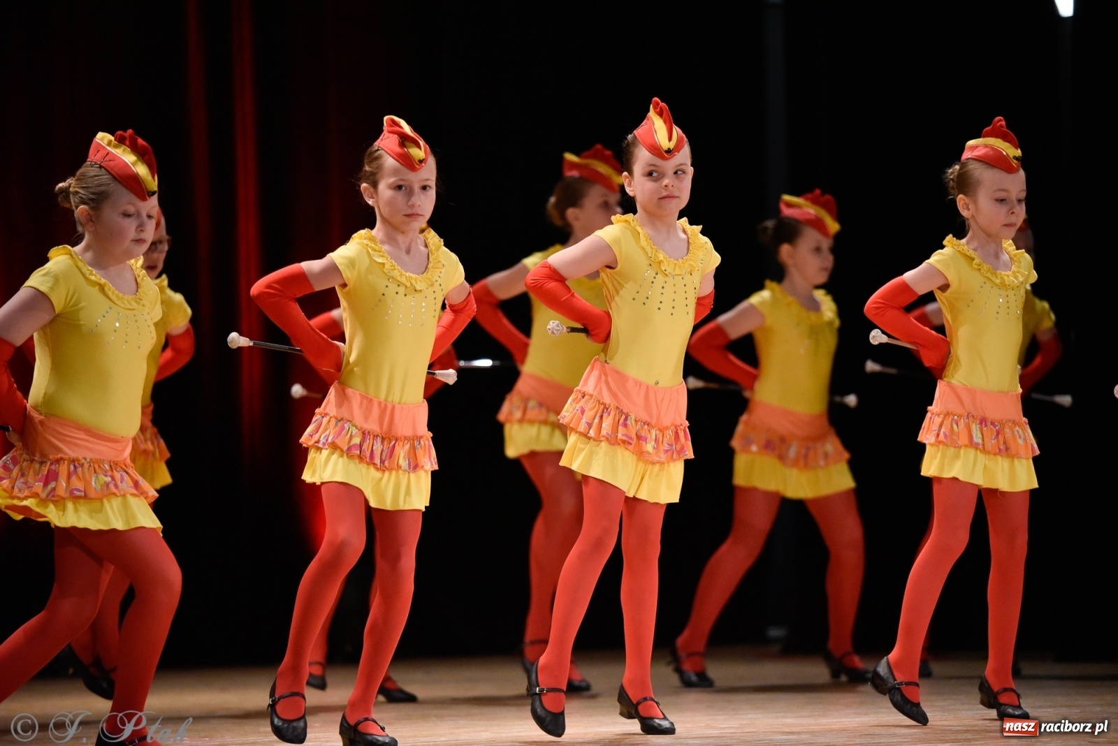 Zdjęcie w galerii na portalu naszraciborz.pl: Łężczok wytańczył ponad 10 tys. dla małej Sophie wiadomości z regionu