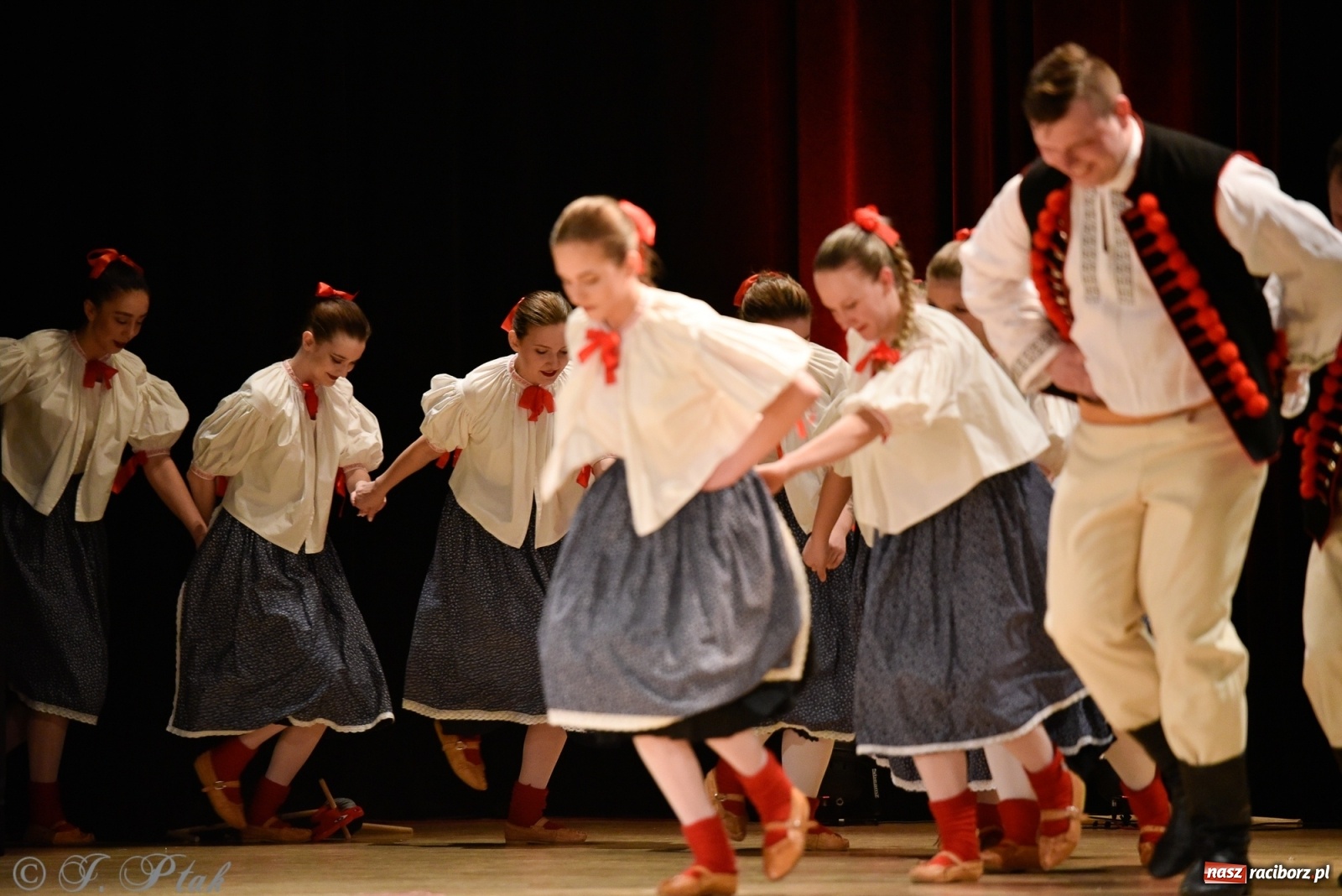 Zdjęcie w galerii na portalu naszraciborz.pl: Łężczok wytańczył ponad 10 tys. dla małej Sophie wiadomości z regionu