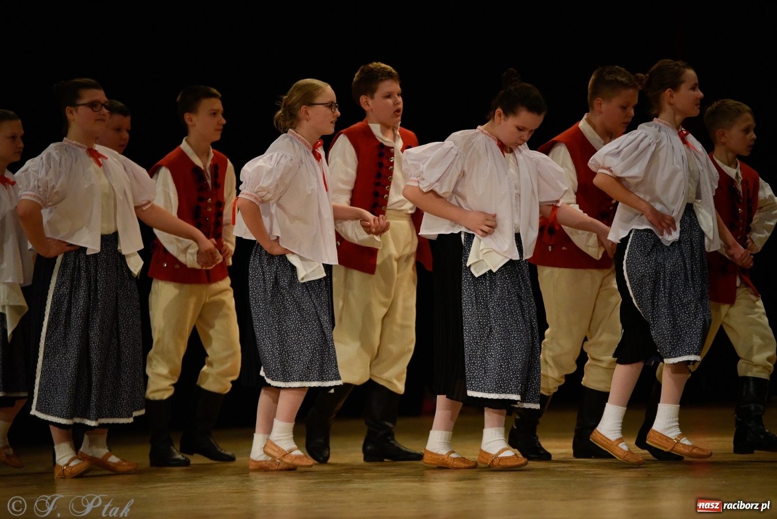 Zdjęcie w galerii na portalu naszraciborz.pl: Łężczok wytańczył ponad 10 tys. dla małej Sophie wiadomości z regionu