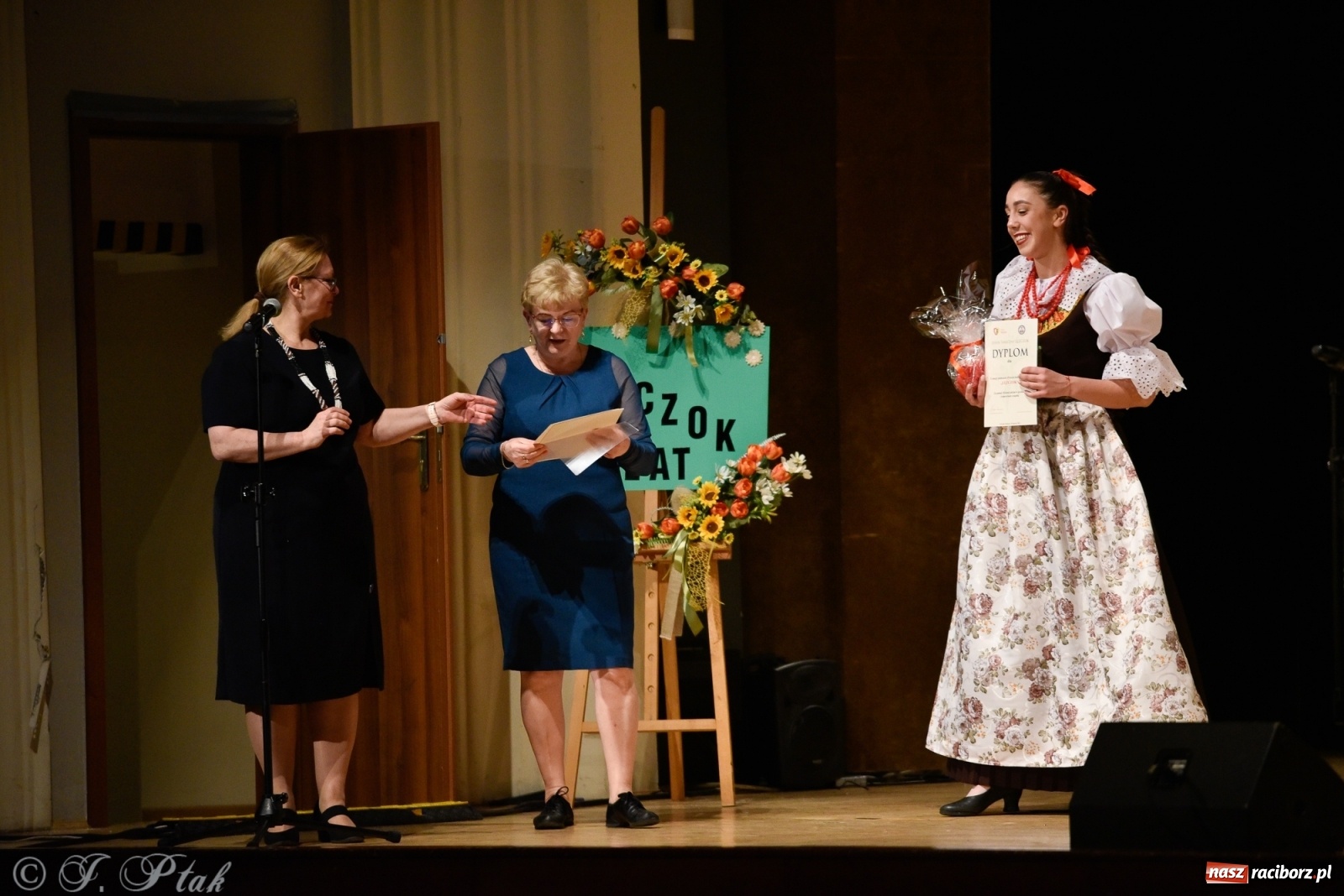 Zdjęcie w galerii na portalu naszraciborz.pl: Łężczok wytańczył ponad 10 tys. dla małej Sophie wiadomości z regionu