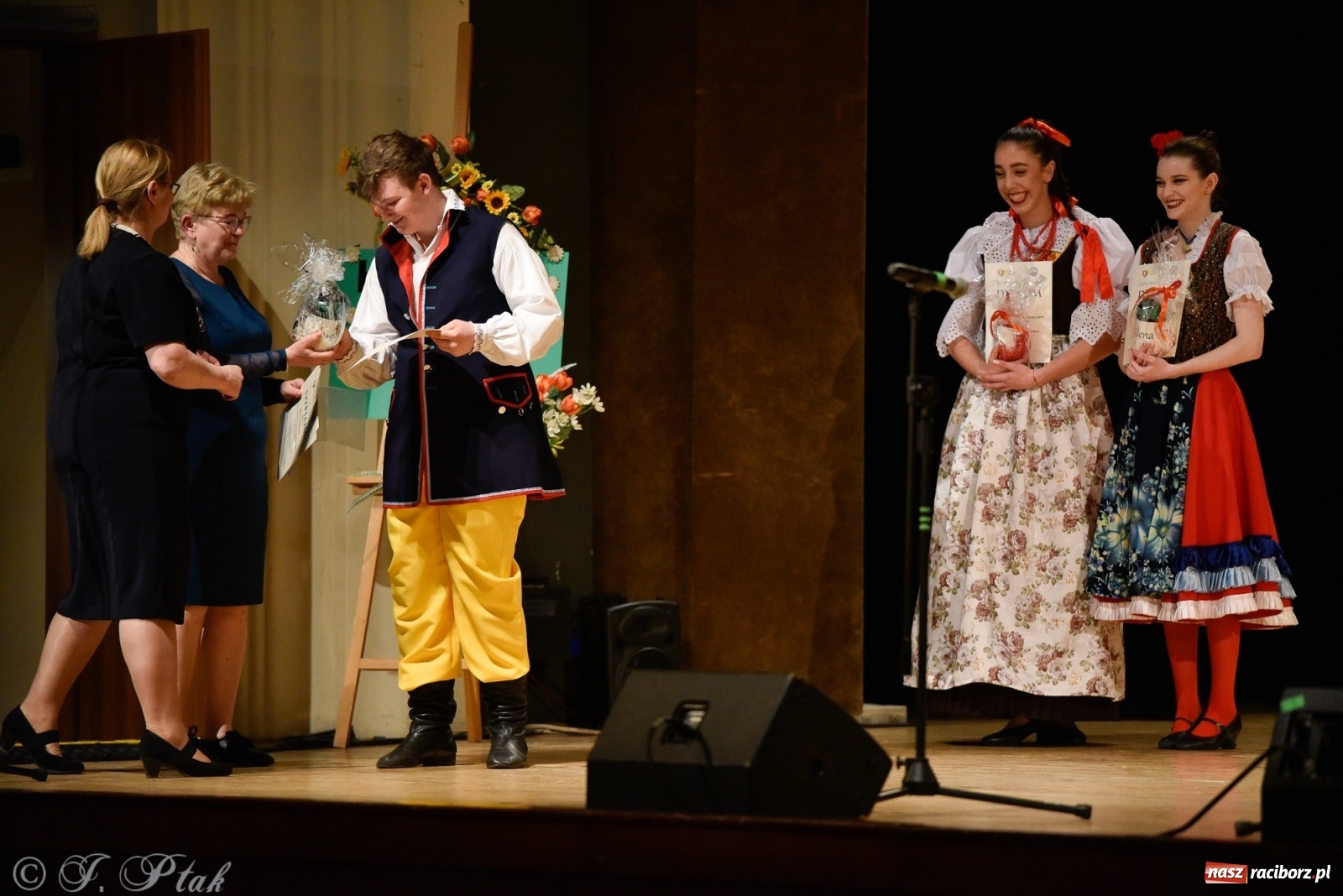 Zdjęcie w galerii na portalu naszraciborz.pl: Łężczok wytańczył ponad 10 tys. dla małej Sophie wiadomości z regionu