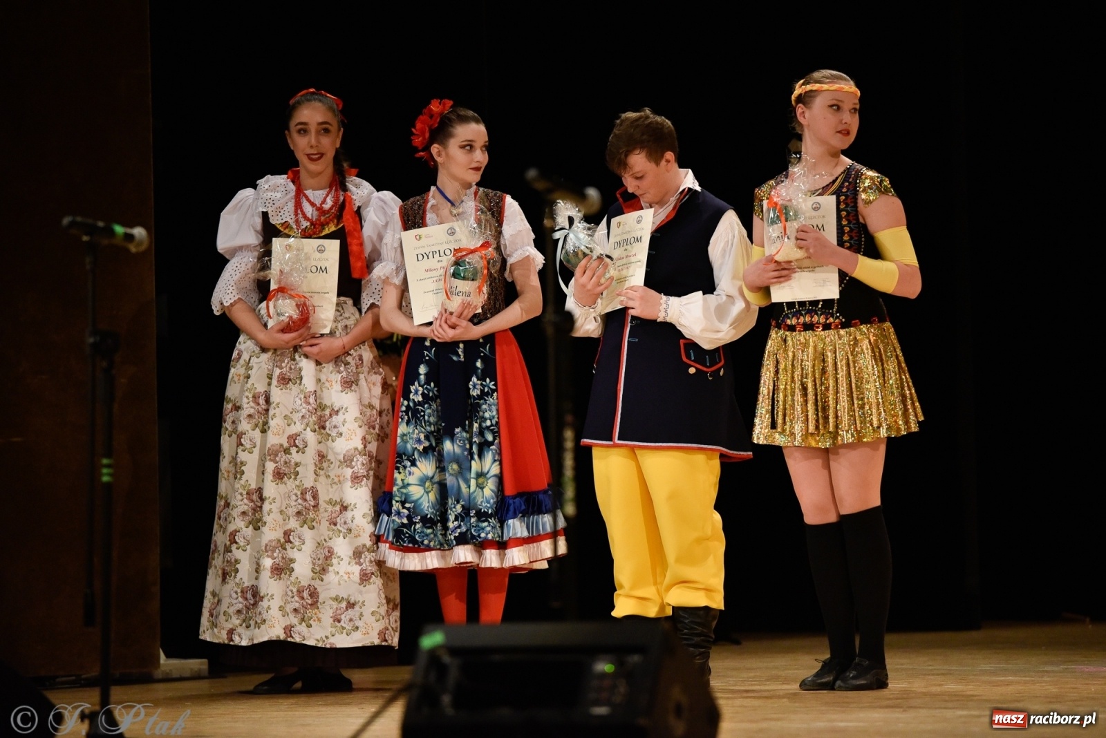 Zdjęcie w galerii na portalu naszraciborz.pl: Łężczok wytańczył ponad 10 tys. dla małej Sophie wiadomości z regionu