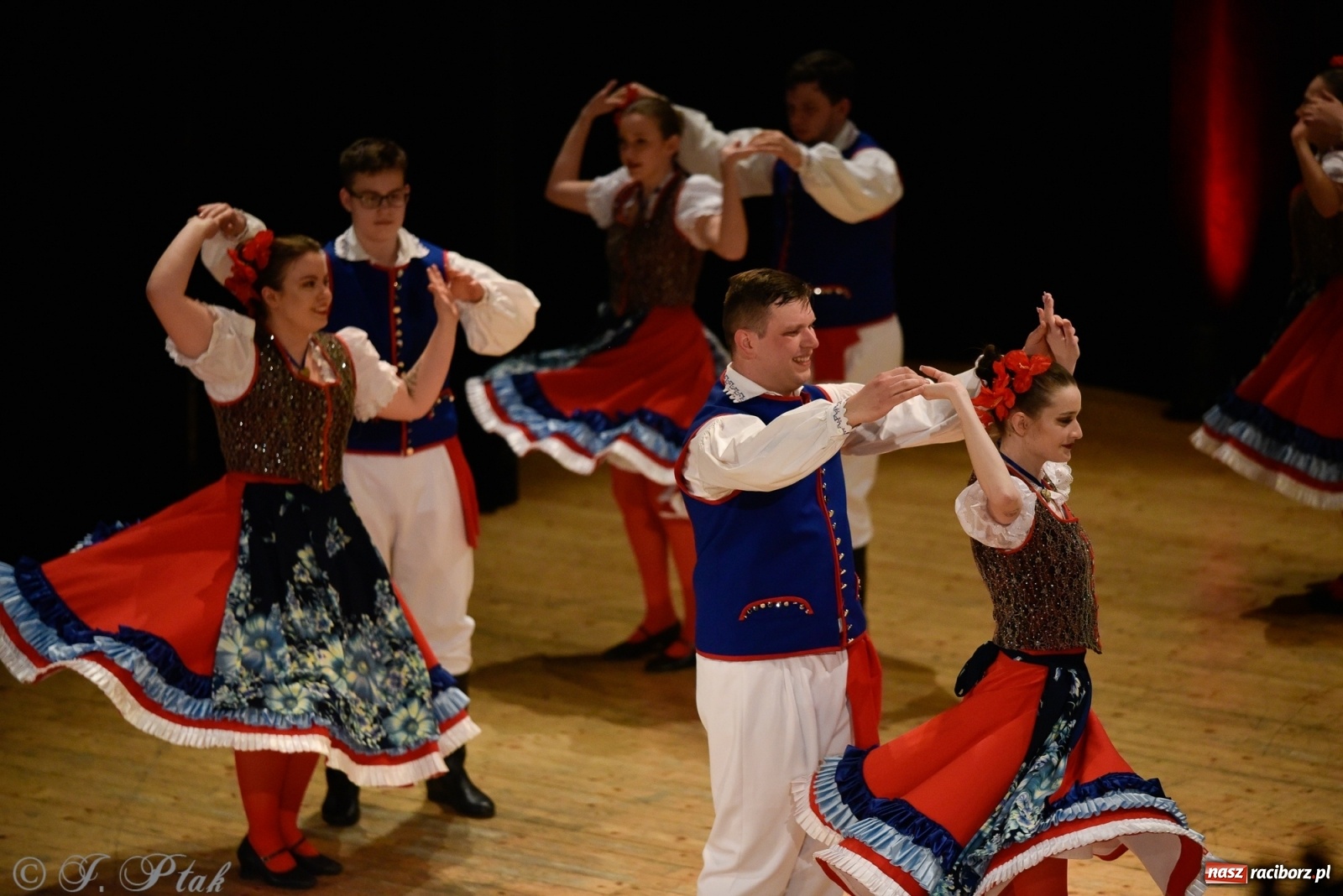 Zdjęcie w galerii na portalu naszraciborz.pl: Łężczok wytańczył ponad 10 tys. dla małej Sophie wiadomości z regionu