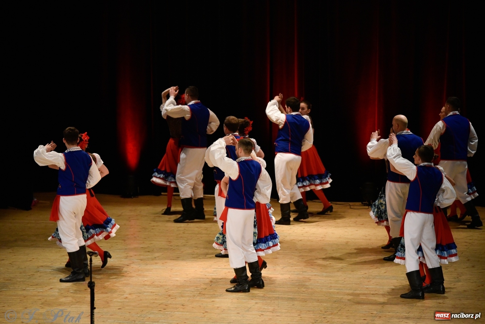 Zdjęcie w galerii na portalu naszraciborz.pl: Łężczok wytańczył ponad 10 tys. dla małej Sophie wiadomości z regionu