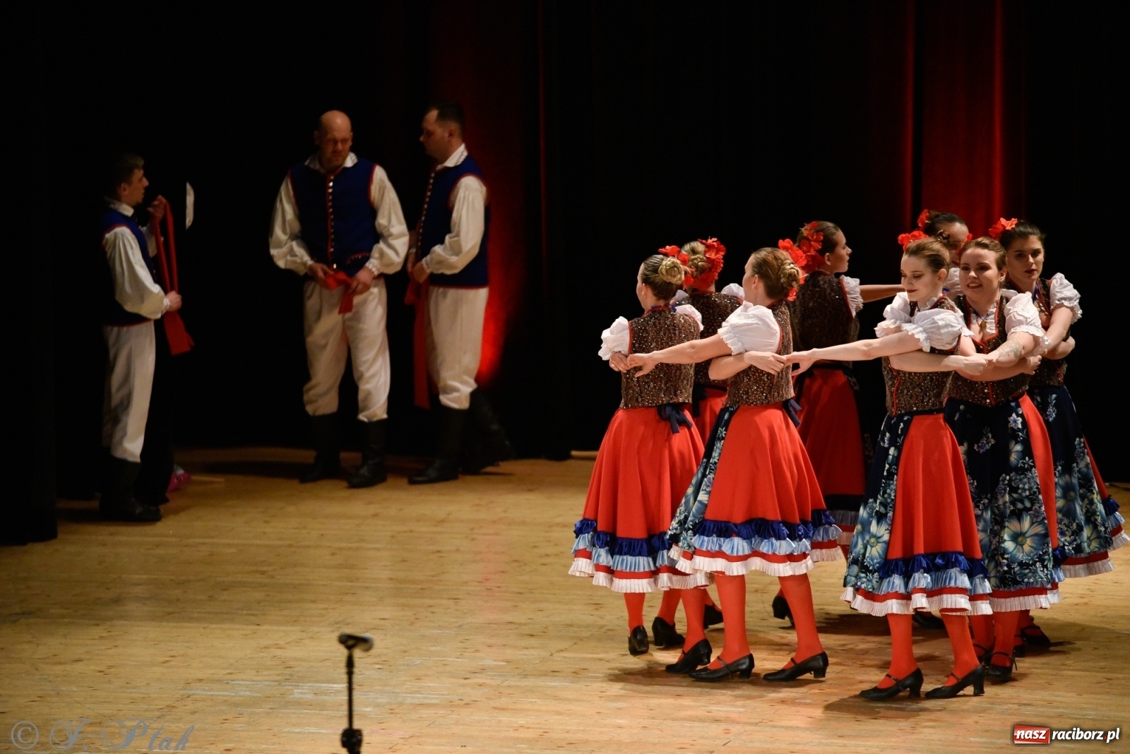 Zdjęcie w galerii na portalu naszraciborz.pl: Łężczok wytańczył ponad 10 tys. dla małej Sophie wiadomości z regionu