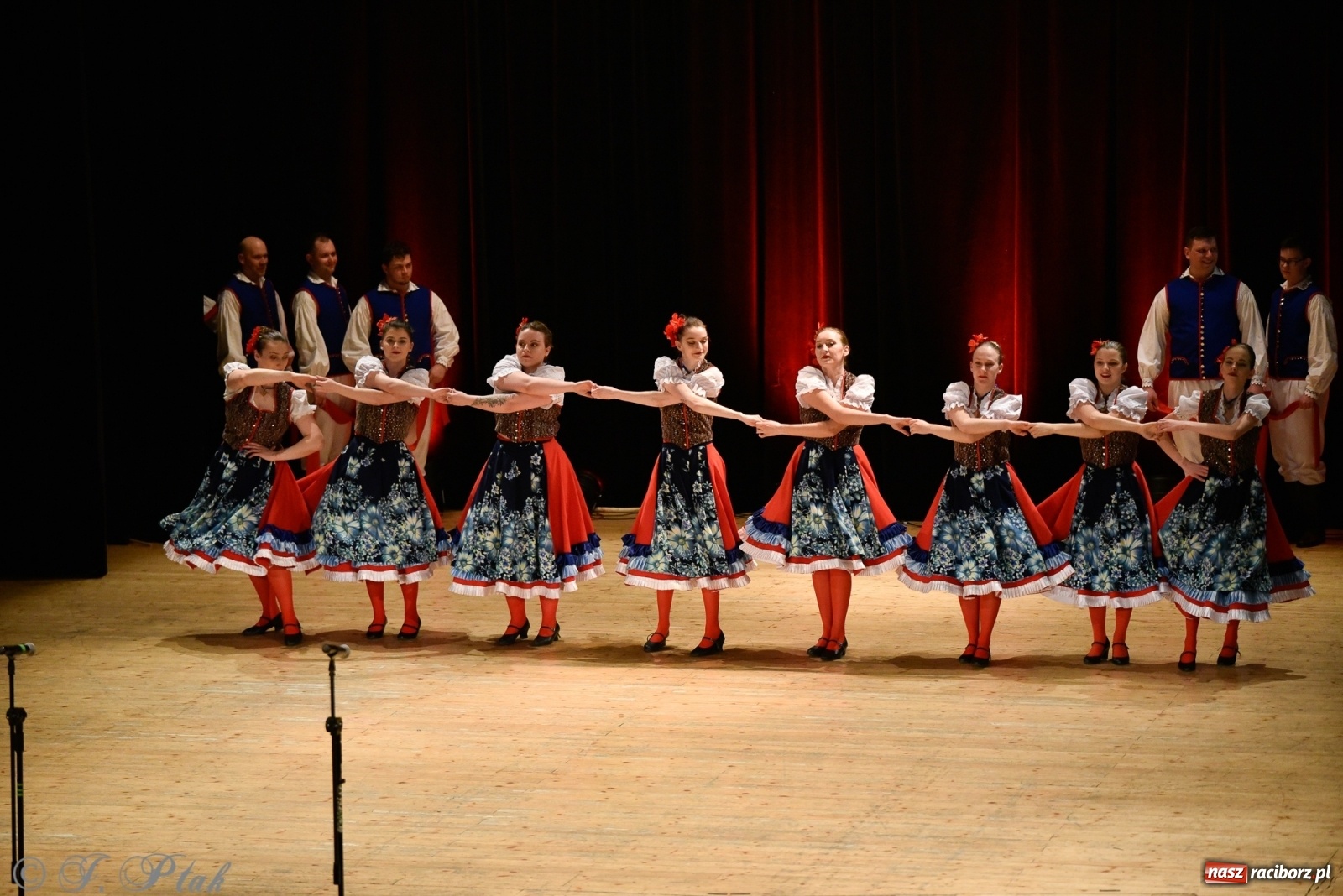 Zdjęcie w galerii na portalu naszraciborz.pl: Łężczok wytańczył ponad 10 tys. dla małej Sophie wiadomości z regionu