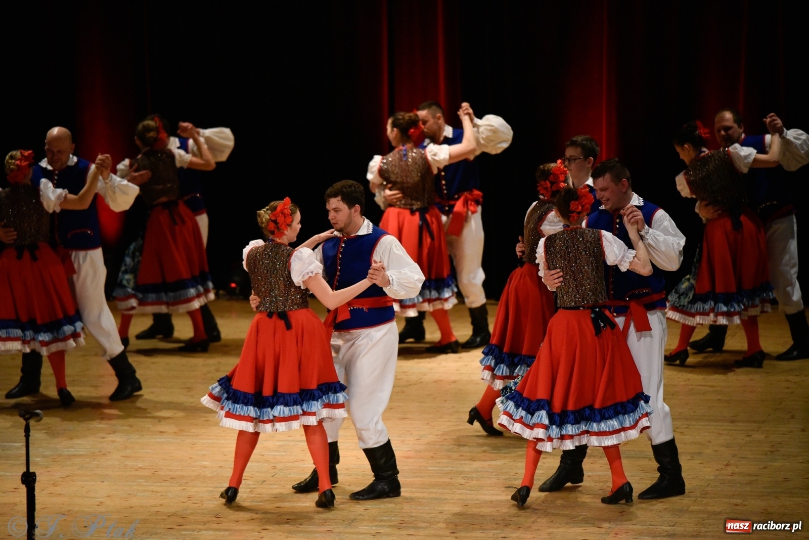 Zdjęcie w galerii na portalu naszraciborz.pl: Łężczok wytańczył ponad 10 tys. dla małej Sophie wiadomości z regionu