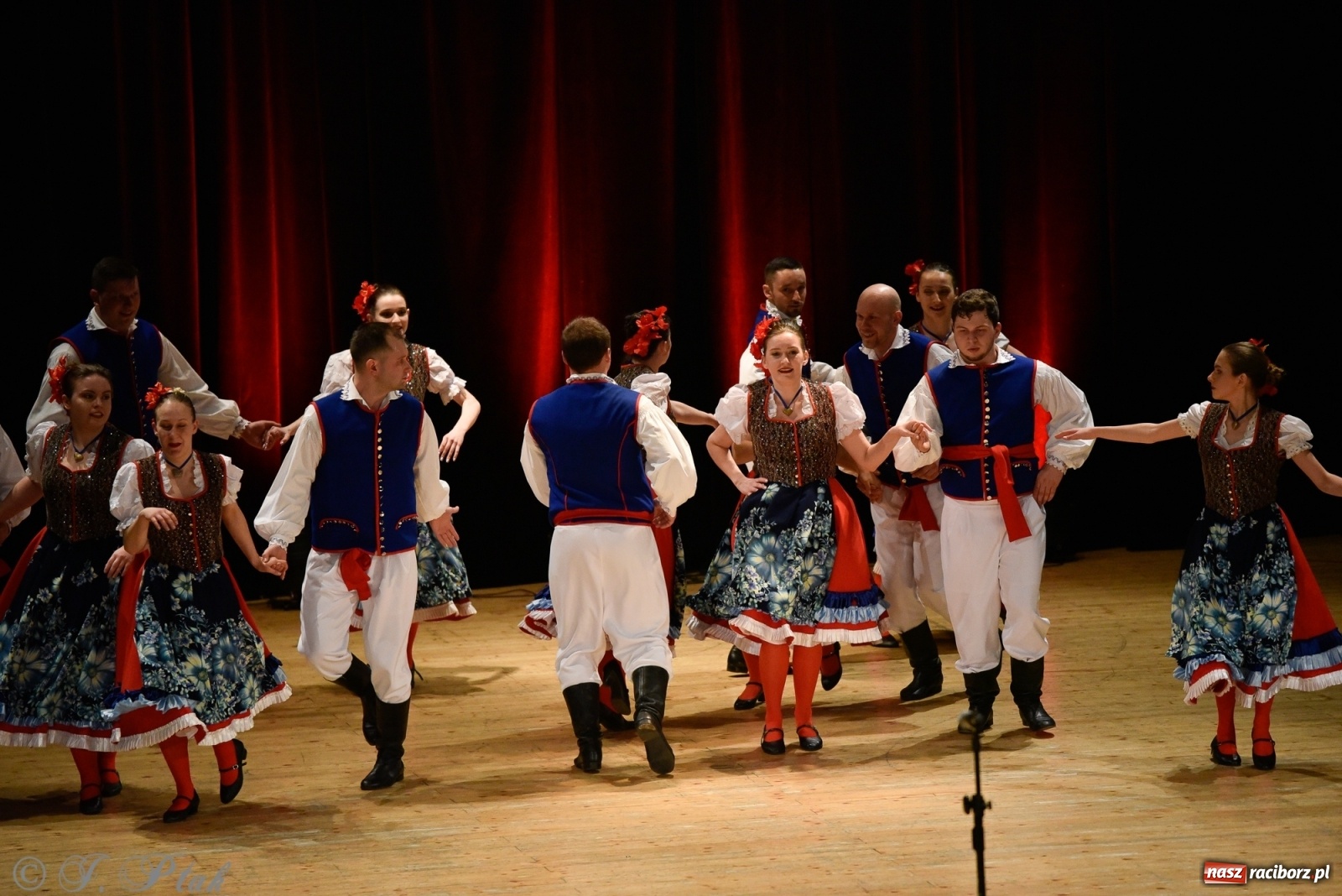 Zdjęcie w galerii na portalu naszraciborz.pl: Łężczok wytańczył ponad 10 tys. dla małej Sophie wiadomości z regionu